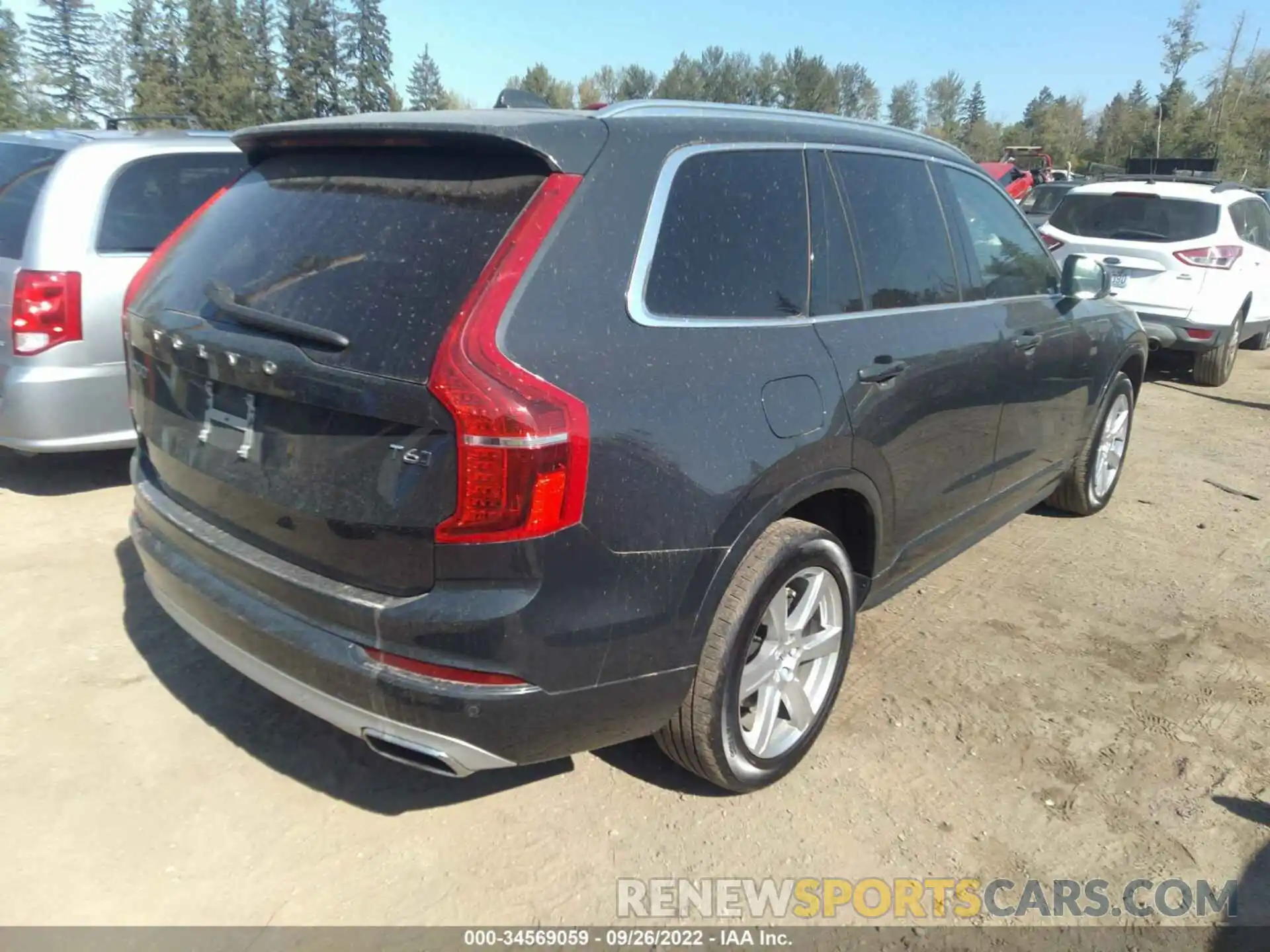 4 Photograph of a damaged car YV4A221KXM1678262 VOLVO XC90 2021