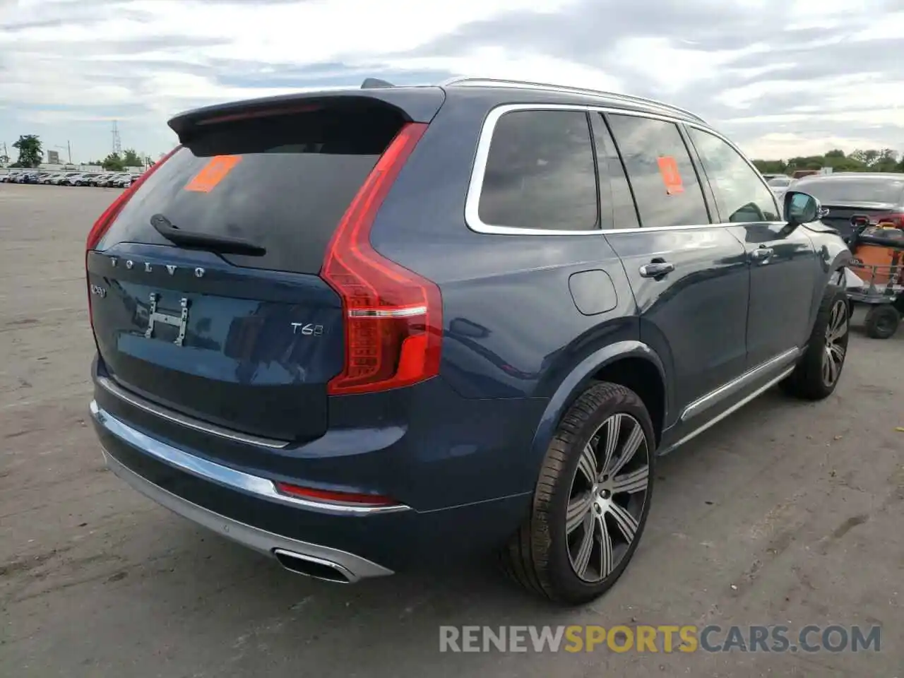 4 Photograph of a damaged car YV4A221L0M1709737 VOLVO XC90 2021