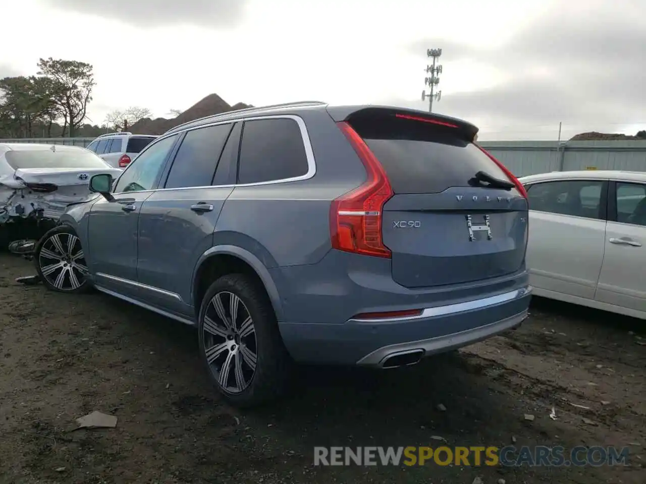 3 Фотография поврежденного автомобиля YV4A221L1M1746599 VOLVO XC90 2021