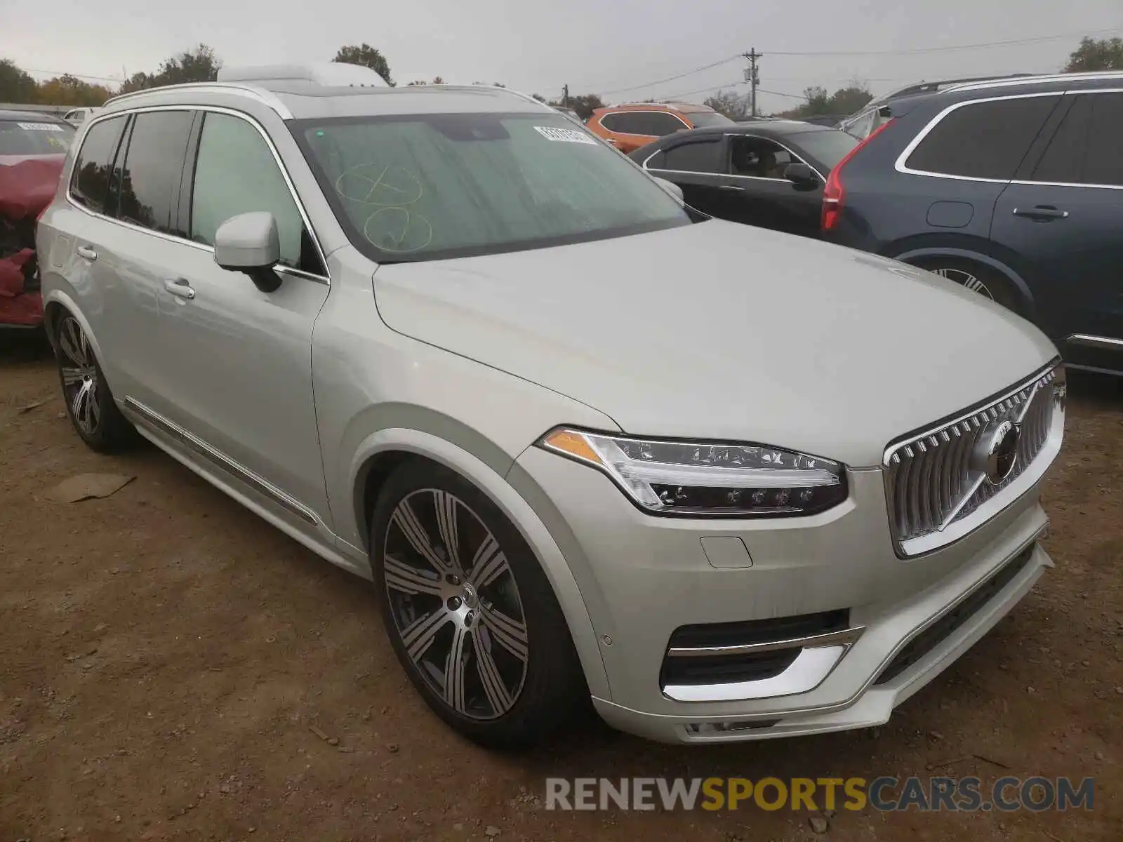 1 Photograph of a damaged car YV4A221L2M1729844 VOLVO XC90 2021