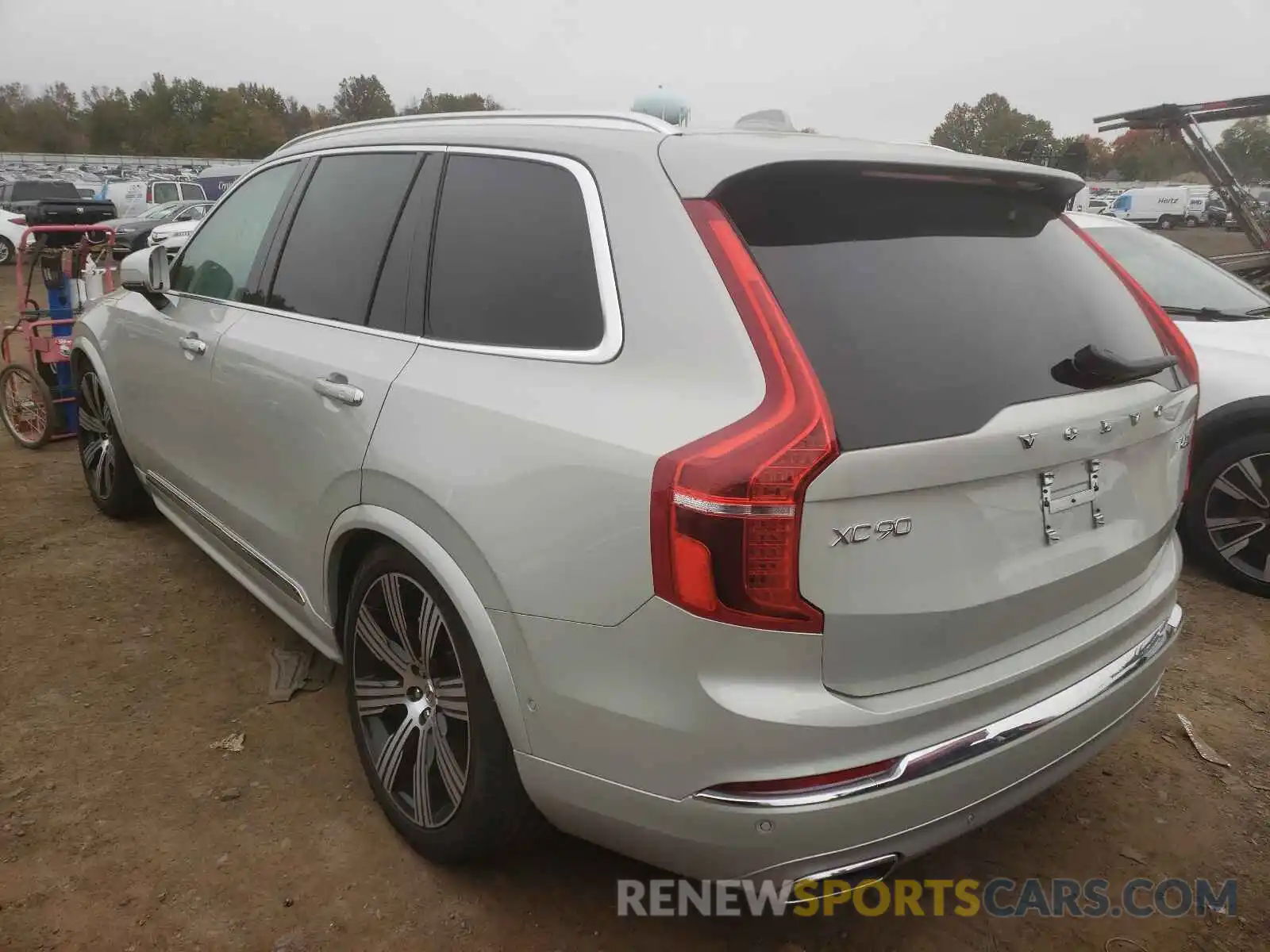 3 Photograph of a damaged car YV4A221L2M1729844 VOLVO XC90 2021