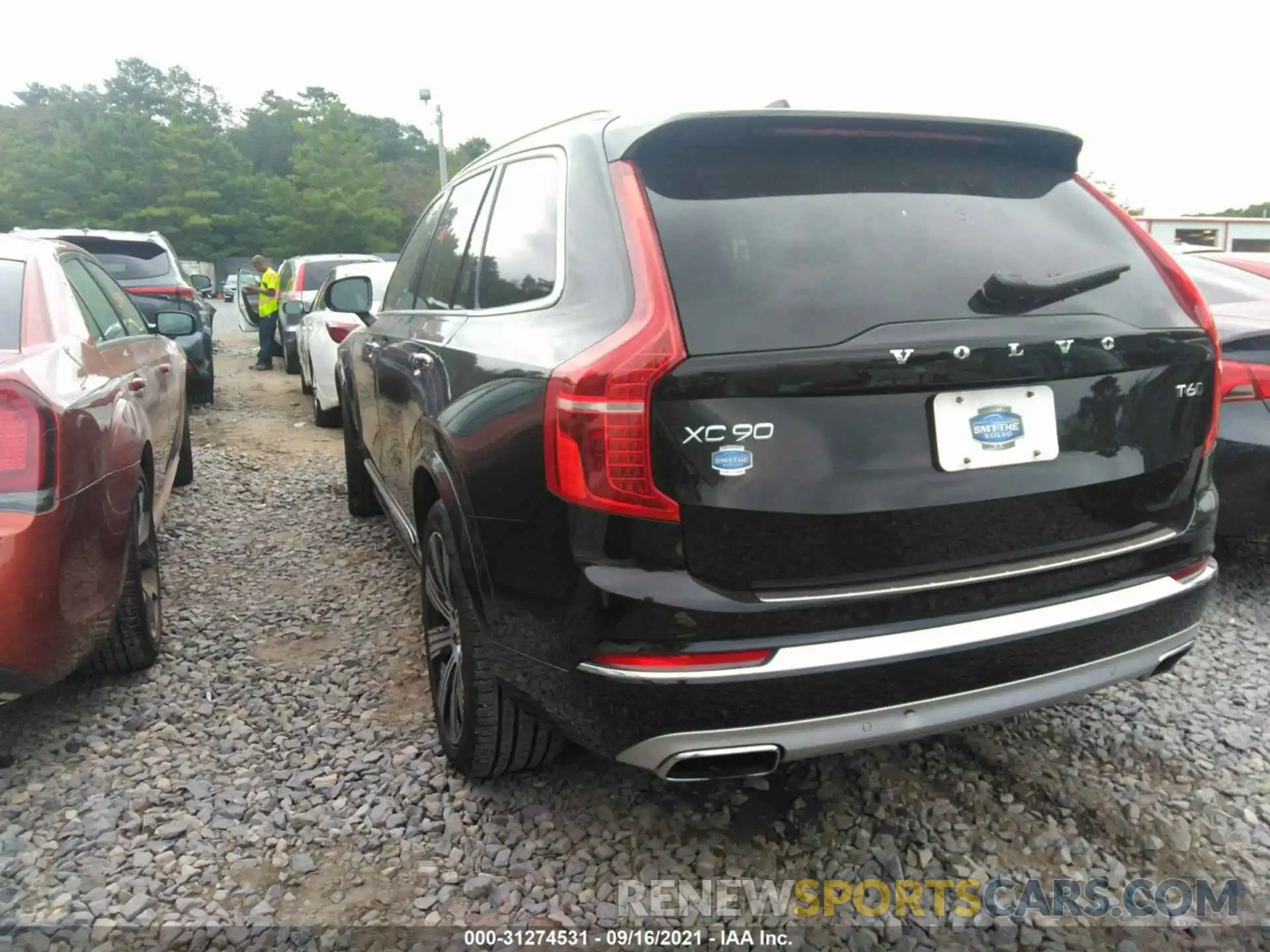 3 Photograph of a damaged car YV4A221L3M1695865 VOLVO XC90 2021