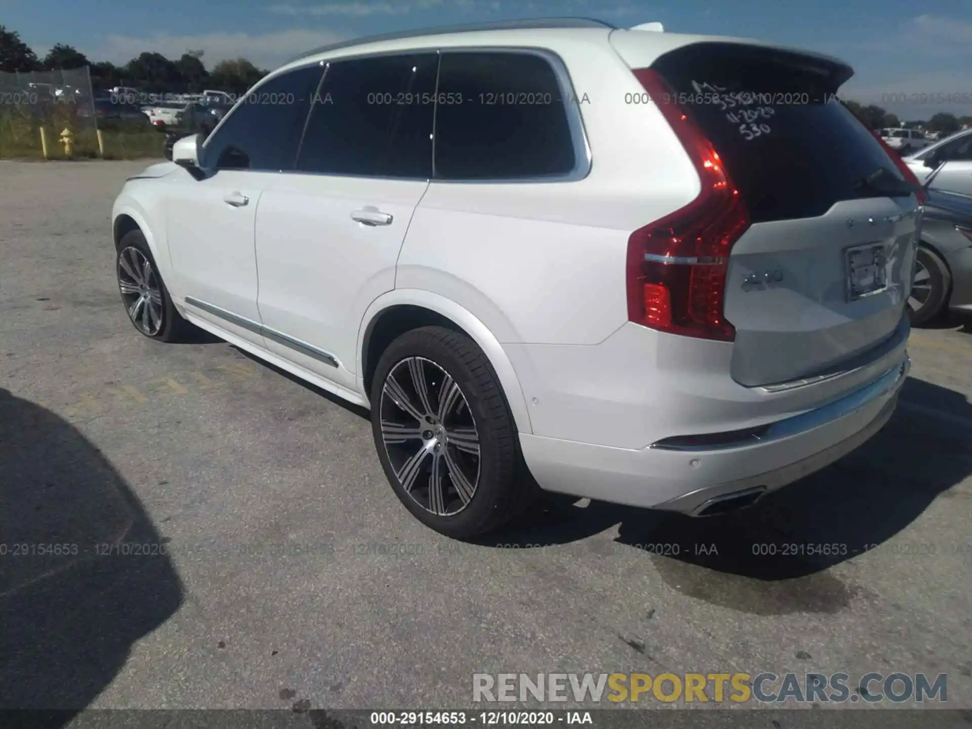 3 Photograph of a damaged car YV4A221L5M1682177 VOLVO XC90 2021