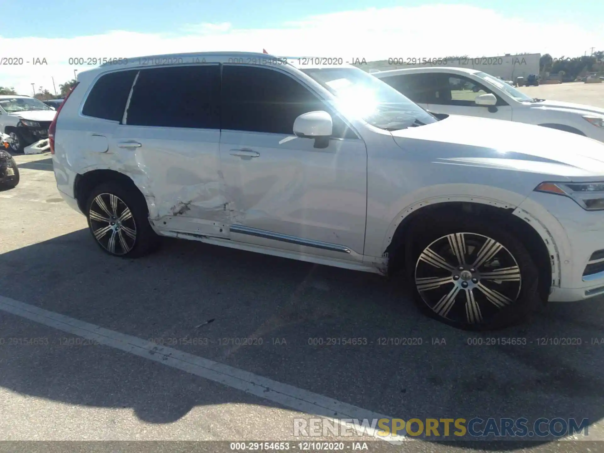 6 Photograph of a damaged car YV4A221L5M1682177 VOLVO XC90 2021