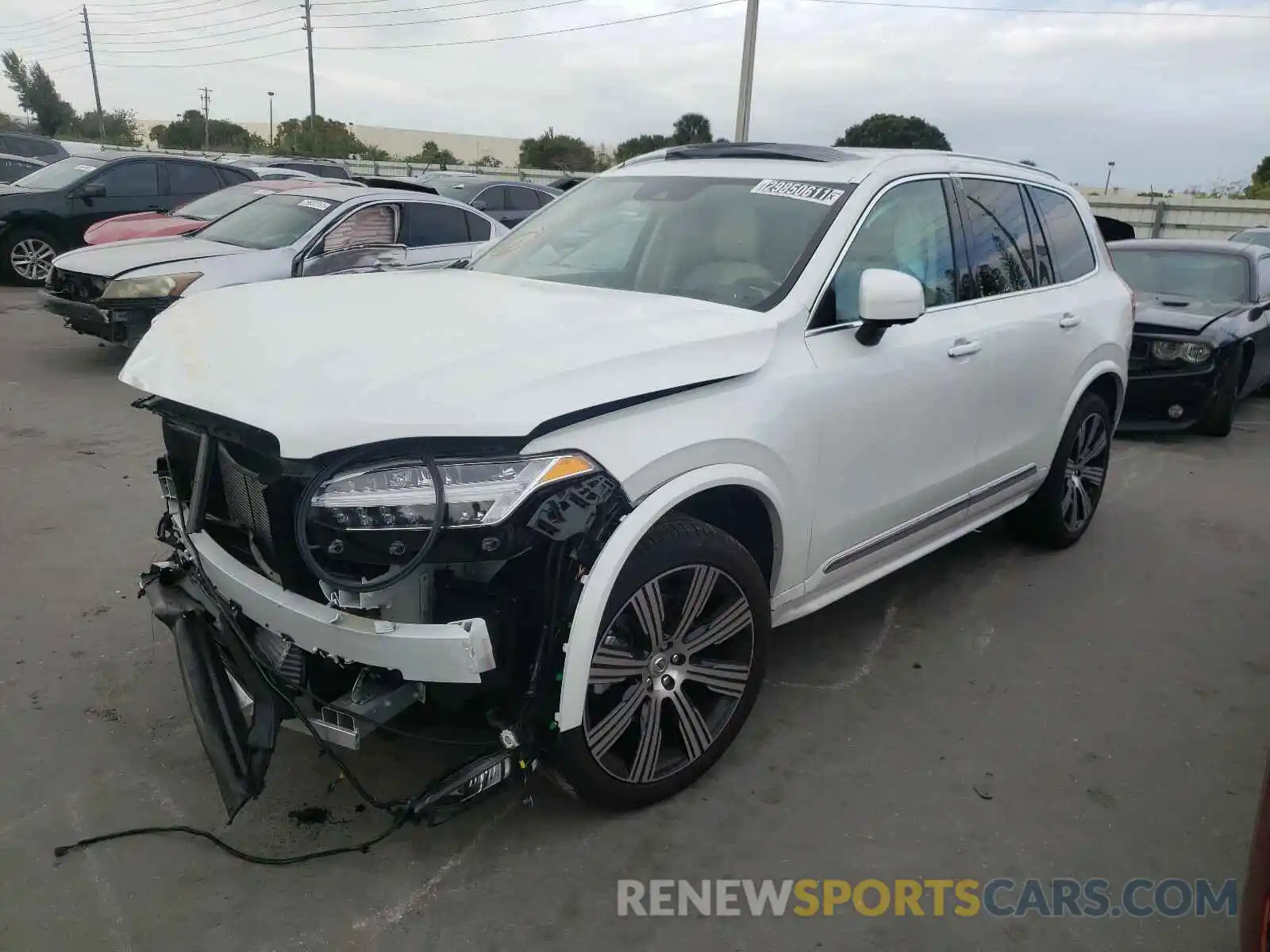 2 Photograph of a damaged car YV4A221L5M1685788 VOLVO XC90 2021