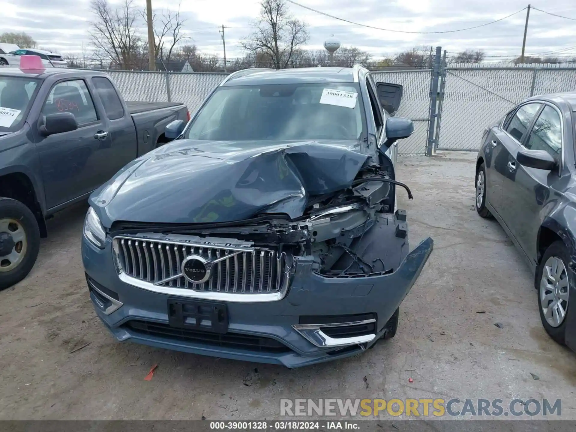 13 Photograph of a damaged car YV4A221L7M1756828 VOLVO XC90 2021