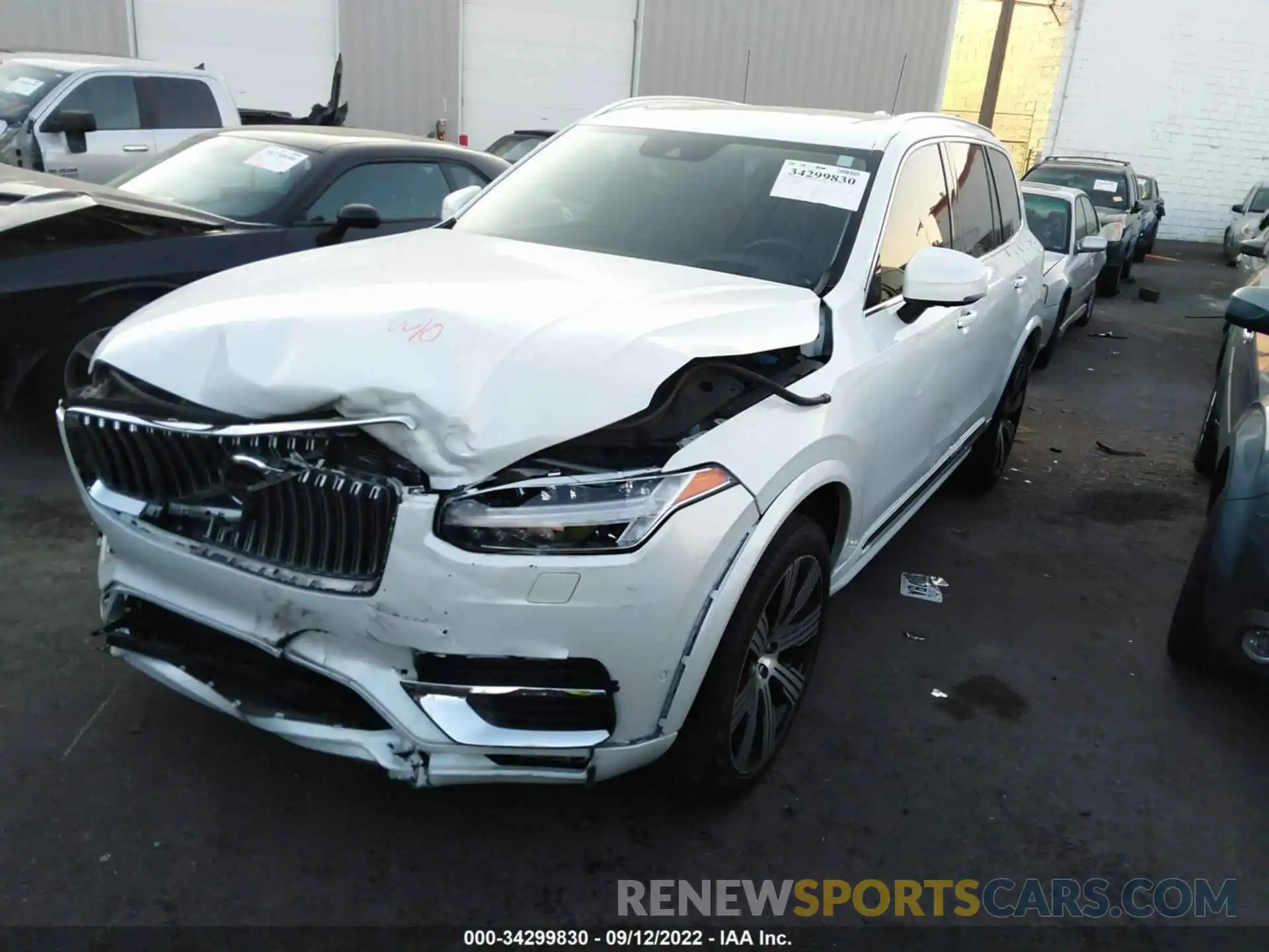 2 Photograph of a damaged car YV4A221L8M1684554 VOLVO XC90 2021