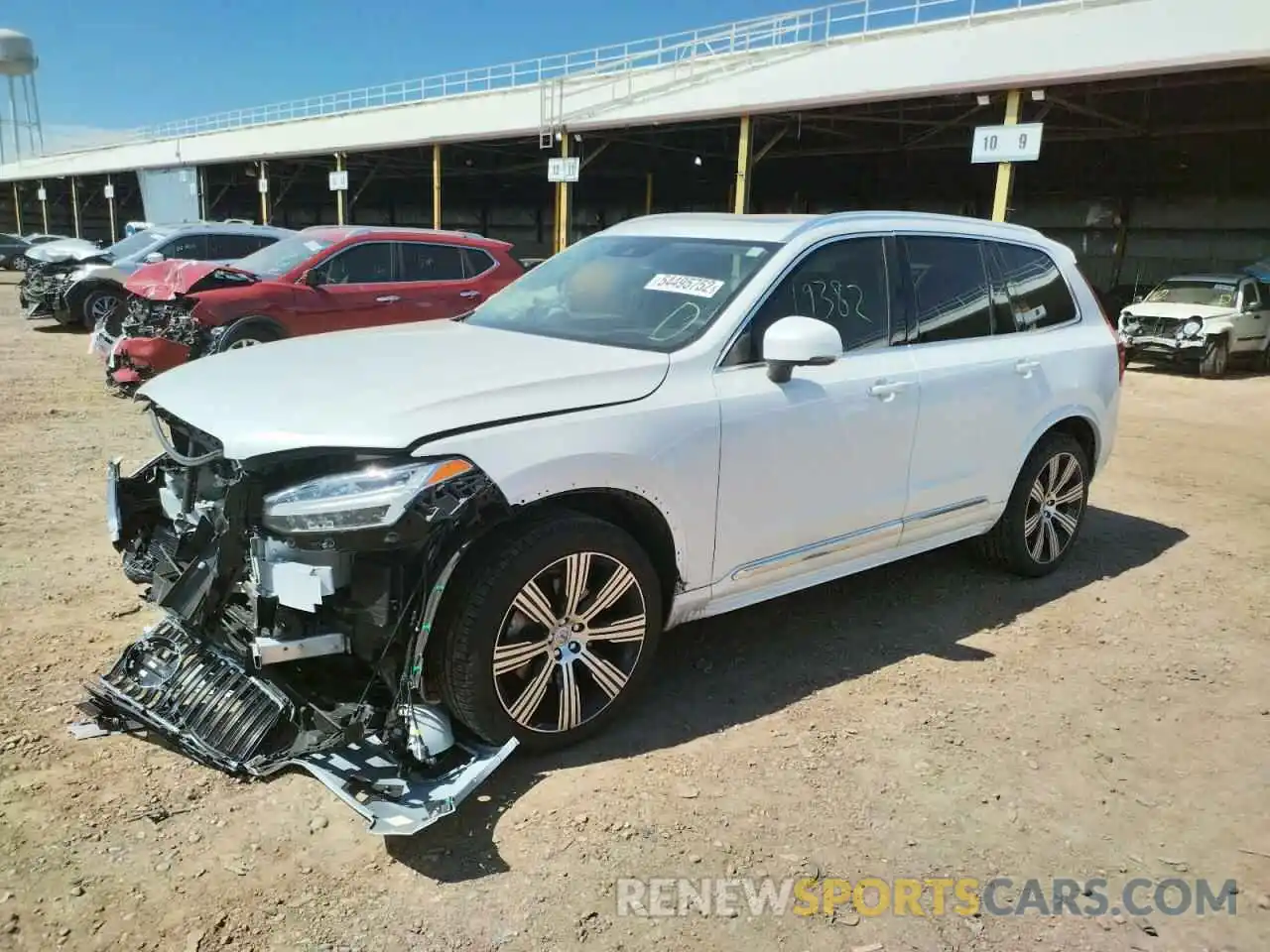 2 Photograph of a damaged car YV4A221L9M1731476 VOLVO XC90 2021