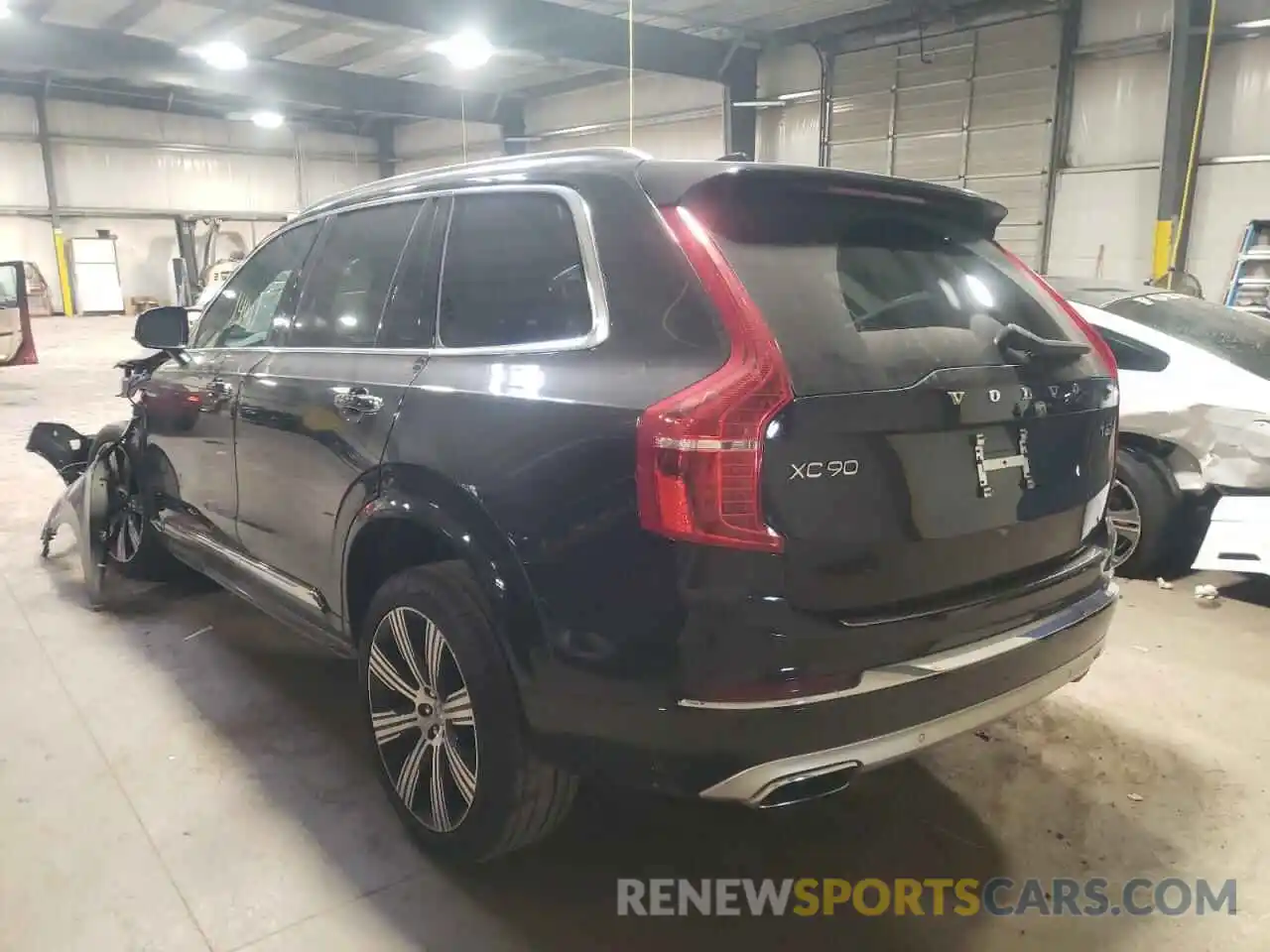 3 Photograph of a damaged car YV4A221LXM1670543 VOLVO XC90 2021