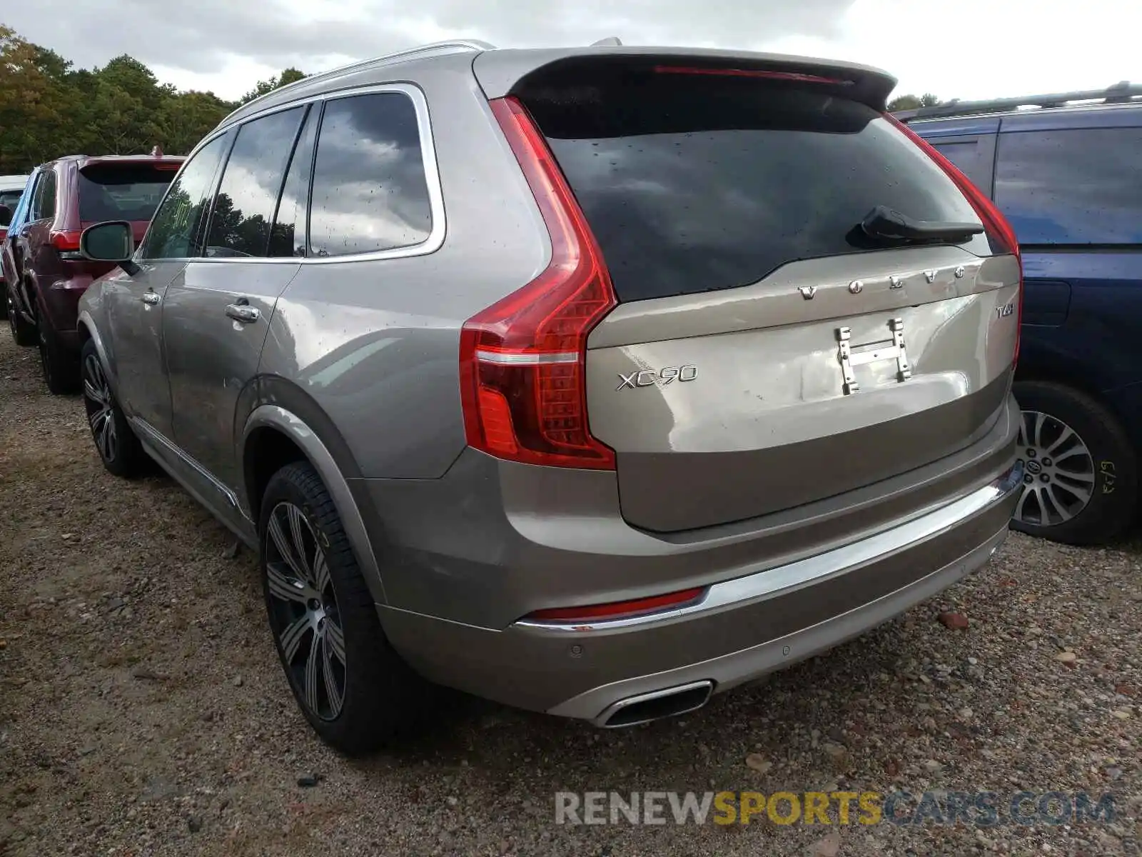 3 Photograph of a damaged car YV4A221LXM1753406 VOLVO XC90 2021