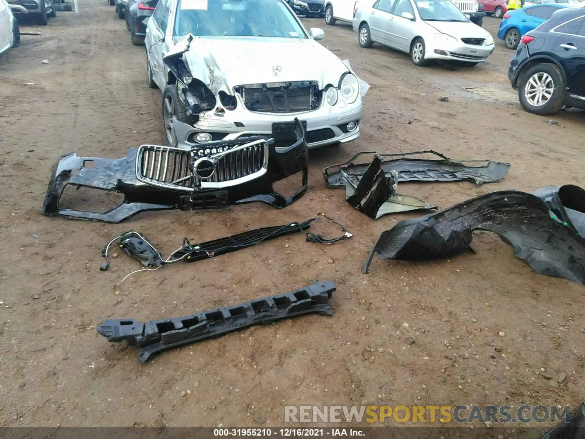 12 Photograph of a damaged car YV4A22PK1M1717795 VOLVO XC90 2021