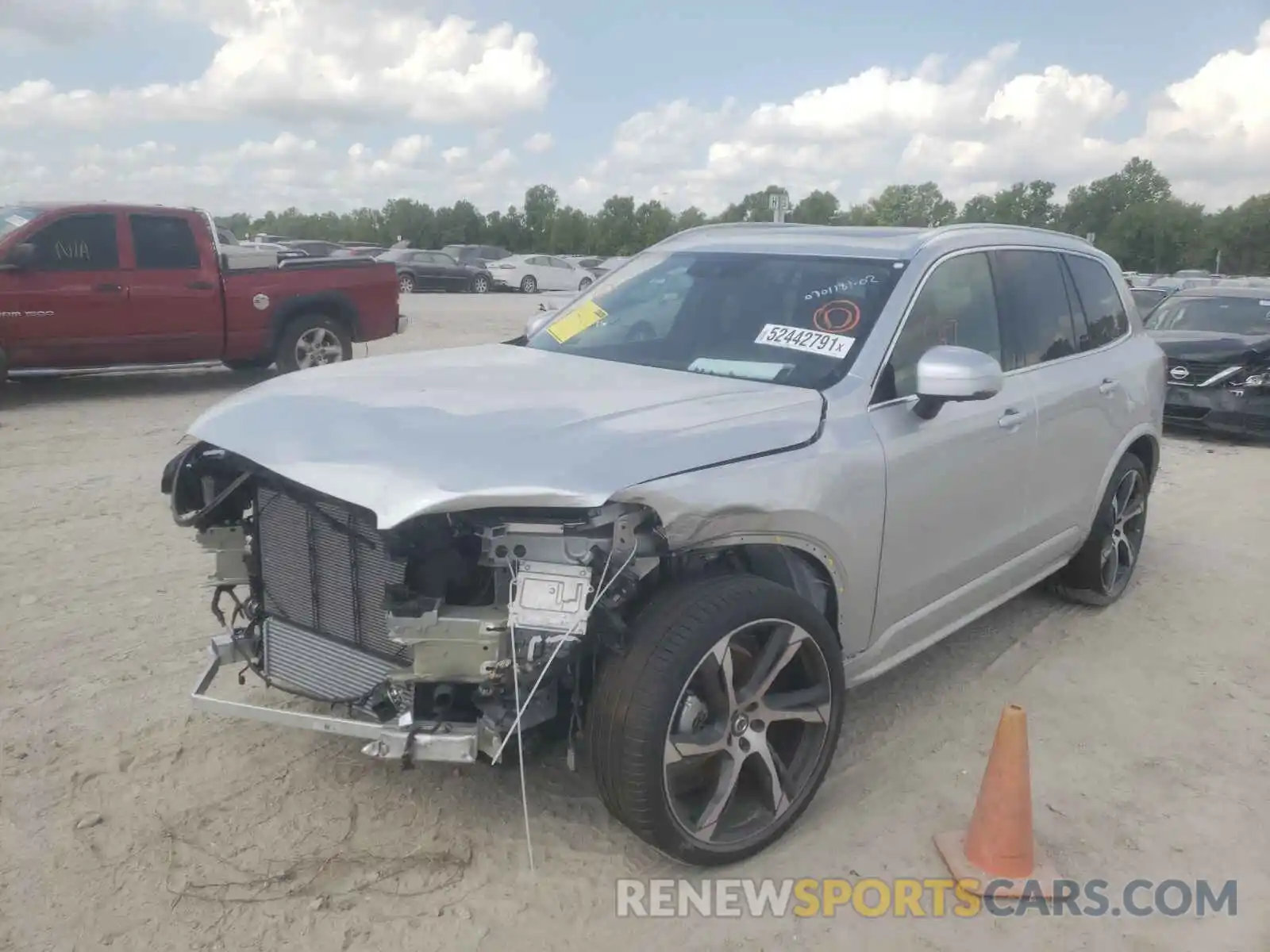 2 Photograph of a damaged car YV4A22PK1M1761859 VOLVO XC90 2021