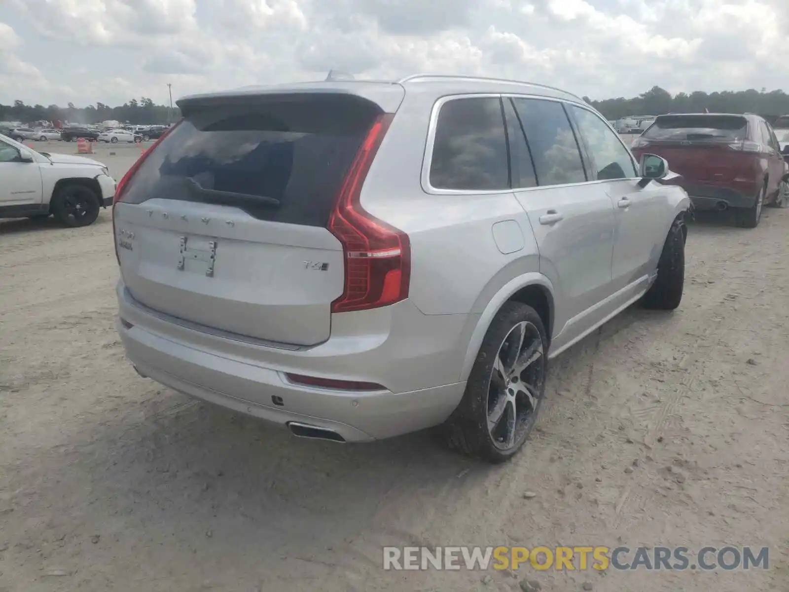 4 Фотография поврежденного автомобиля YV4A22PK1M1761859 VOLVO XC90 2021