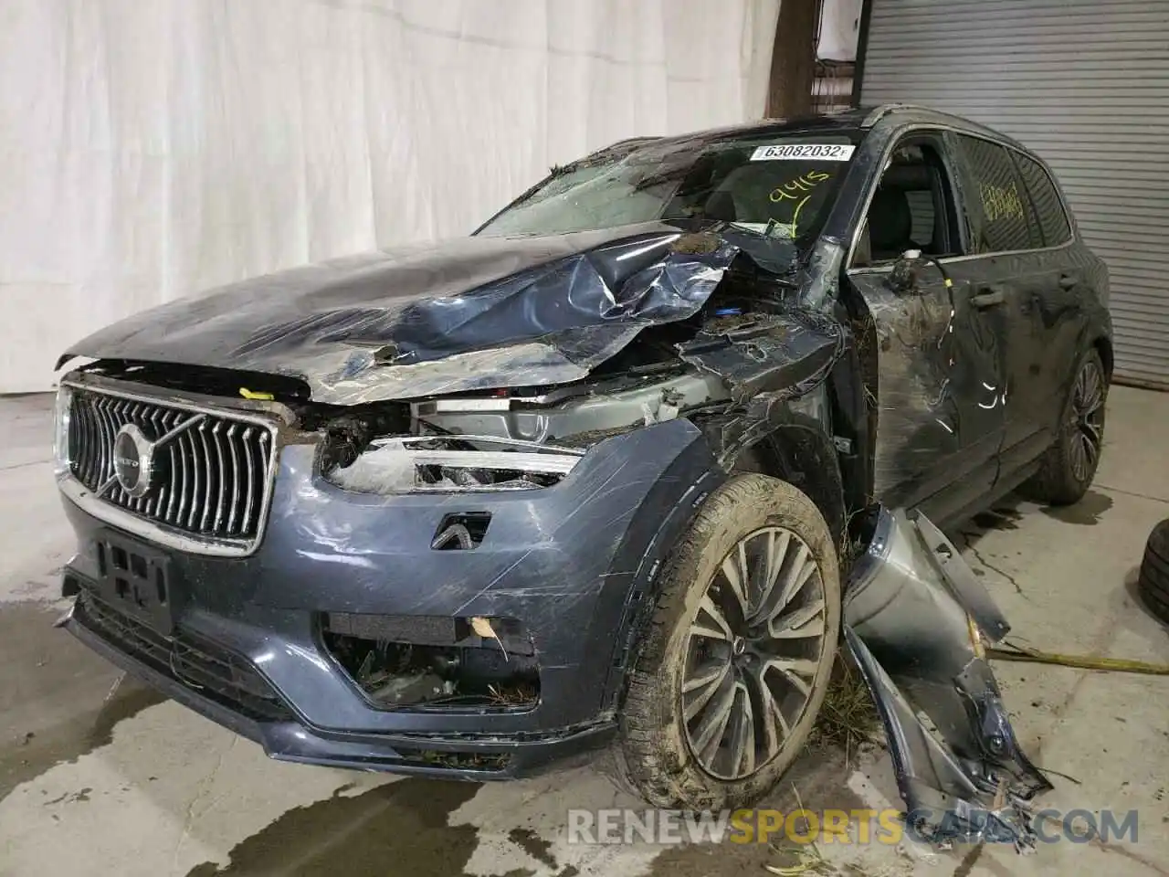 2 Photograph of a damaged car YV4A22PK2M1747288 VOLVO XC90 2021