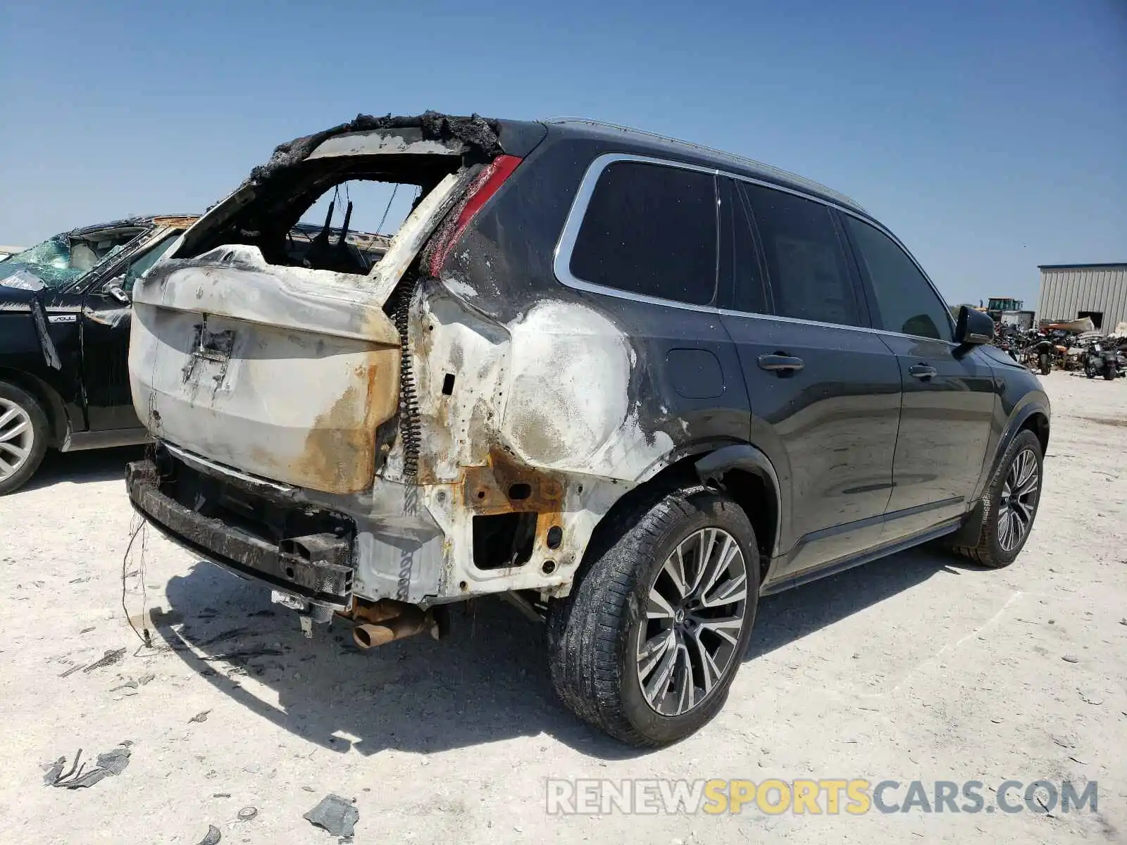 4 Photograph of a damaged car YV4A22PK4M1720092 VOLVO XC90 2021