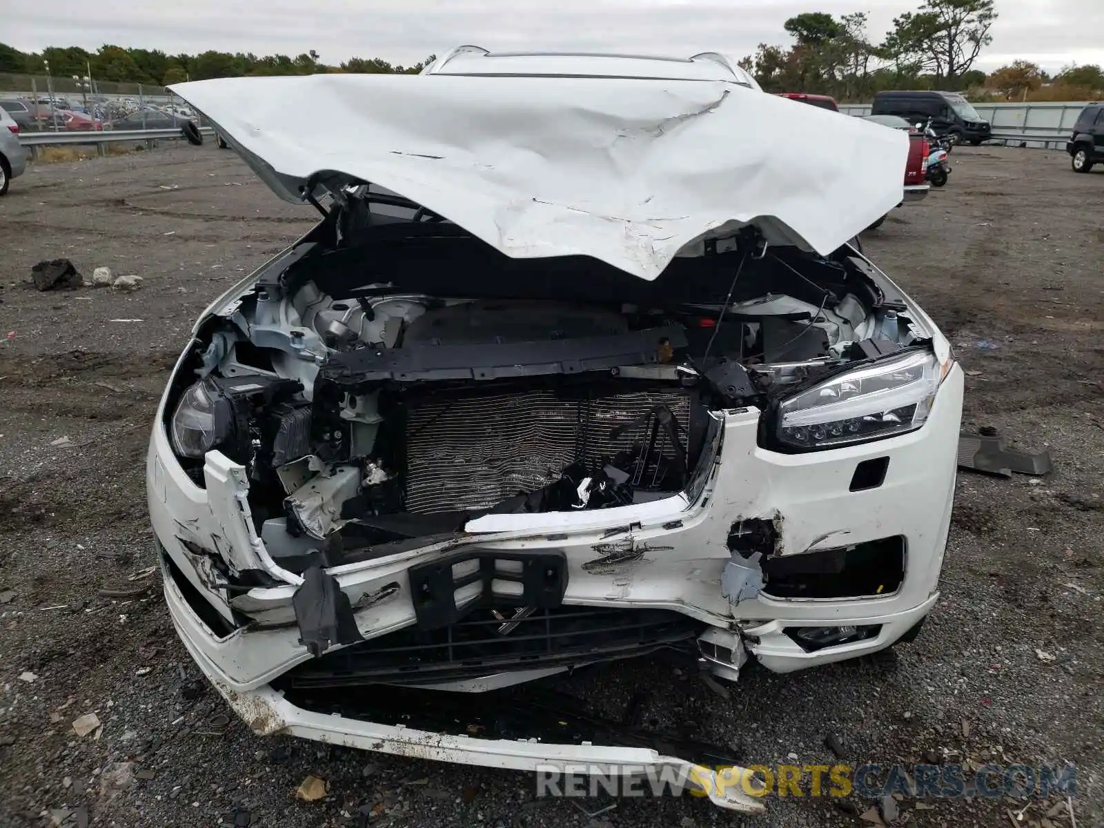 7 Photograph of a damaged car YV4A22PK7M1689422 VOLVO XC90 2021