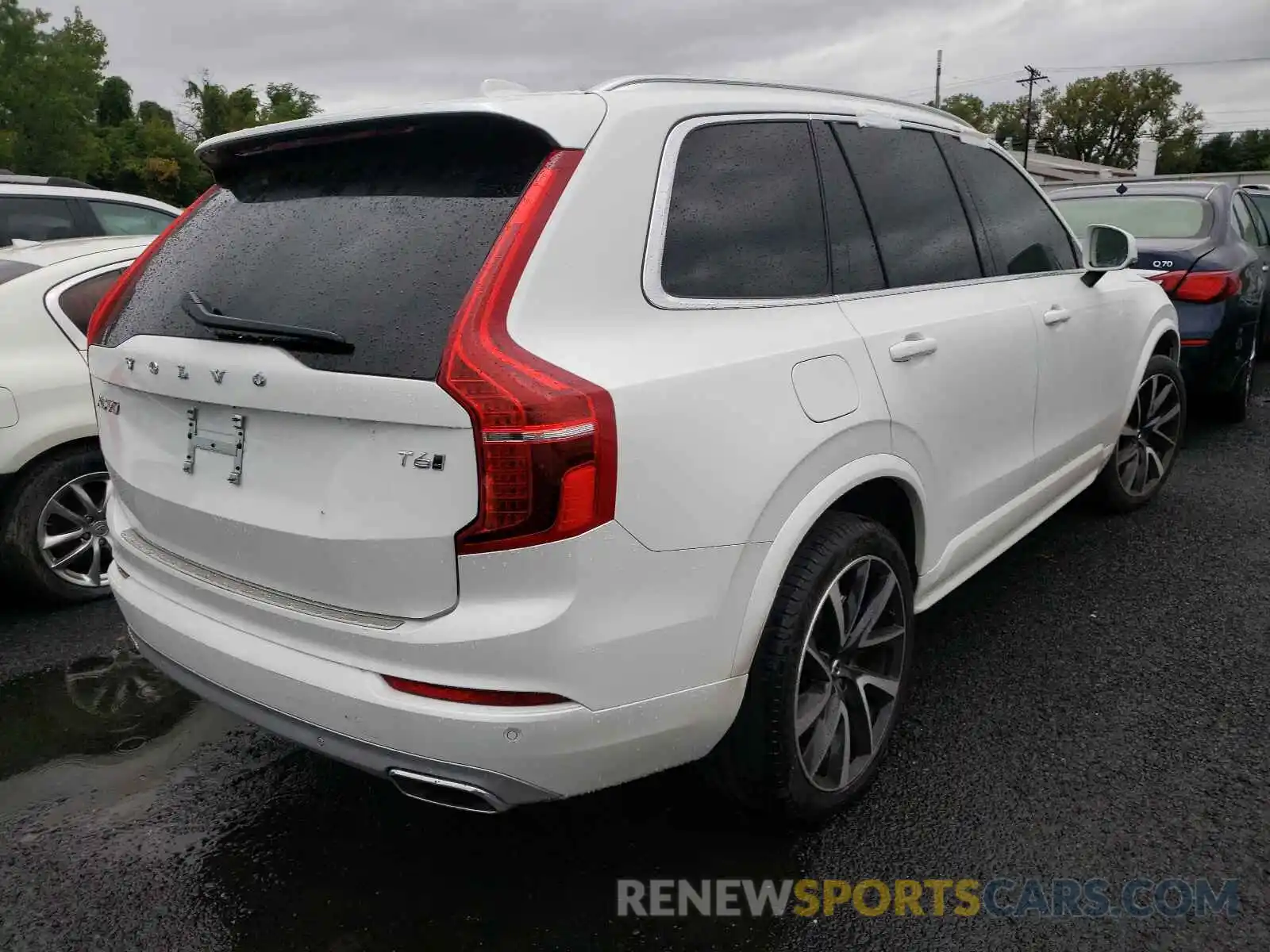 4 Photograph of a damaged car YV4A22PK7M1747917 VOLVO XC90 2021