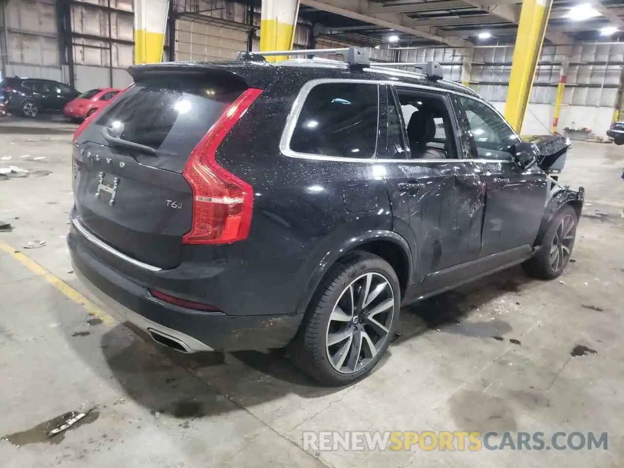 4 Photograph of a damaged car YV4A22PK8M1682575 VOLVO XC90 2021