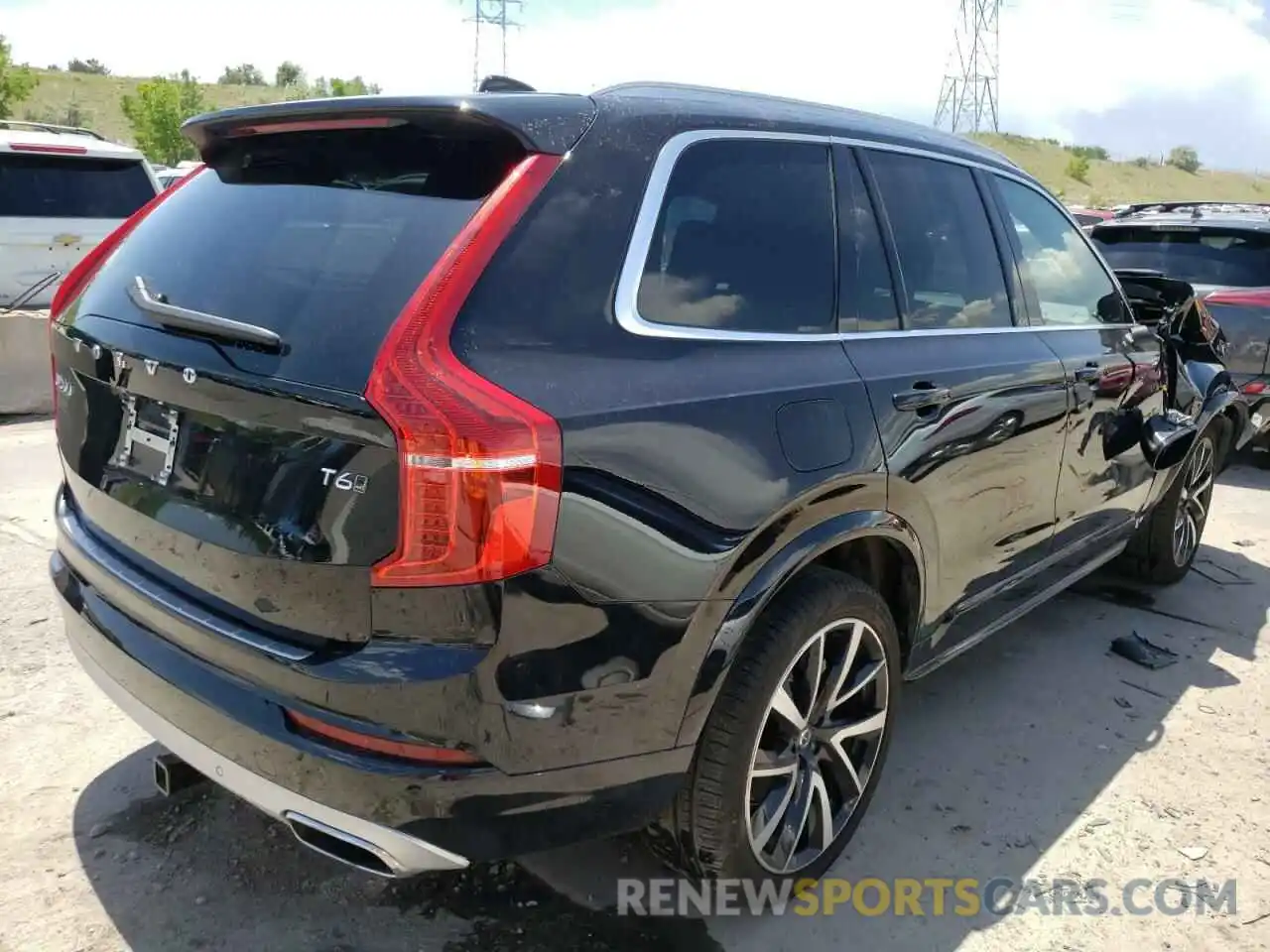 4 Photograph of a damaged car YV4A22PK8M1728776 VOLVO XC90 2021