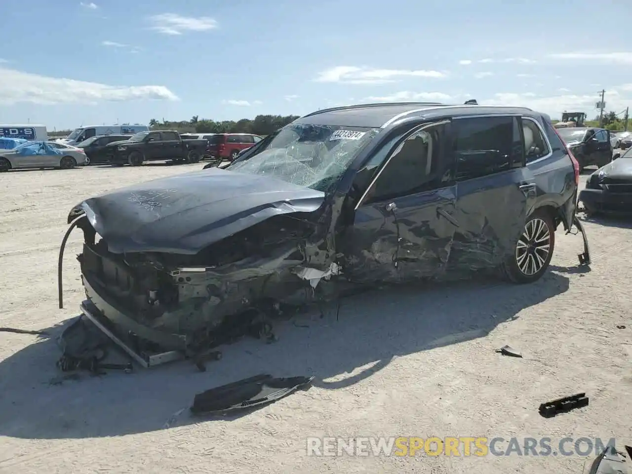 1 Photograph of a damaged car YV4A22PK9M1699563 VOLVO XC90 2021
