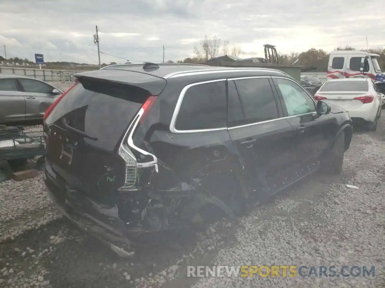 4 Photograph of a damaged car YV4A22PK9M1713347 VOLVO XC90 2021