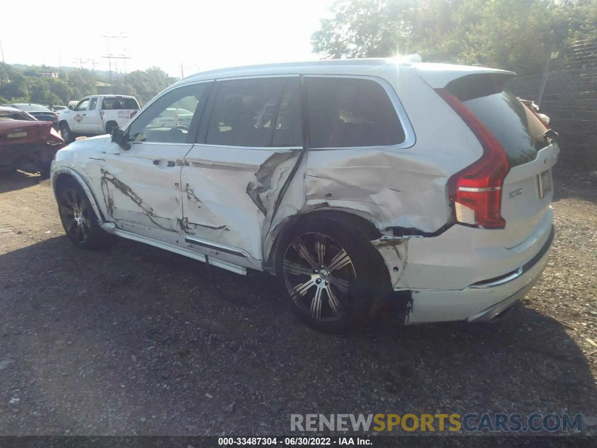 3 Photograph of a damaged car YV4A22PL3M1763704 VOLVO XC90 2021