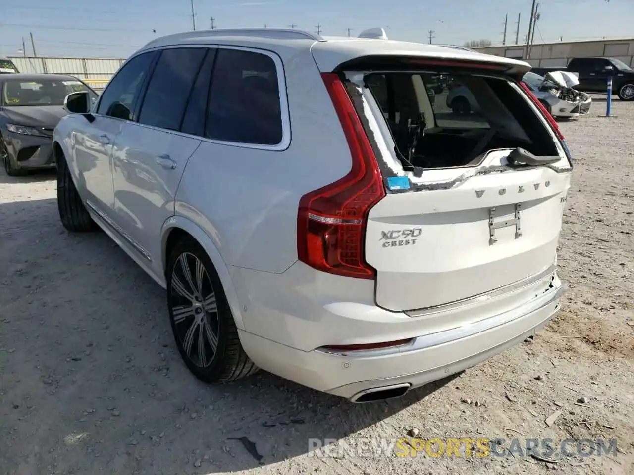 3 Photograph of a damaged car YV4A22PL9M1742730 VOLVO XC90 2021