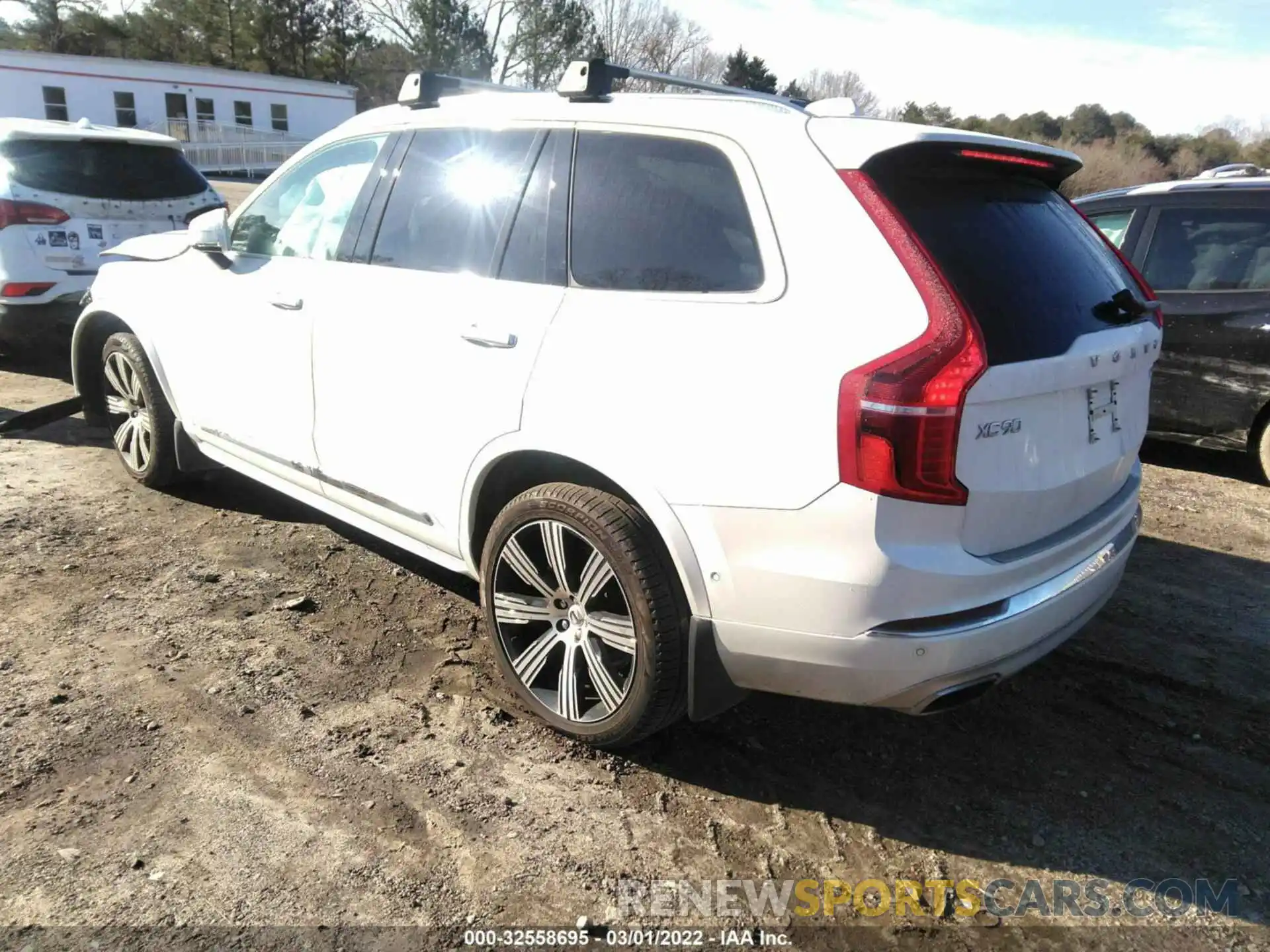 3 Фотография поврежденного автомобиля YV4A22PL9M1761536 VOLVO XC90 2021