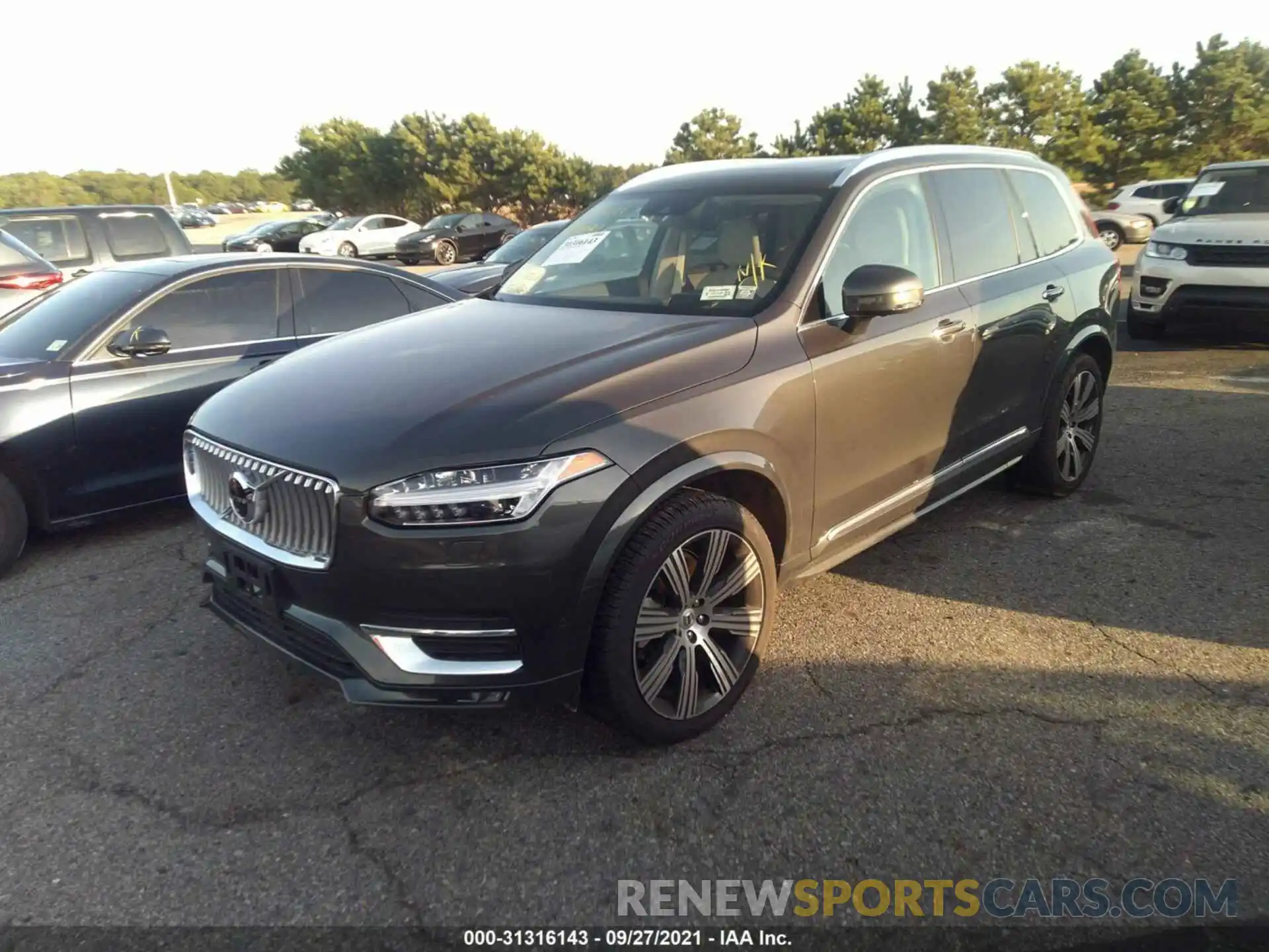 2 Photograph of a damaged car YV4A22PLXM1693618 VOLVO XC90 2021