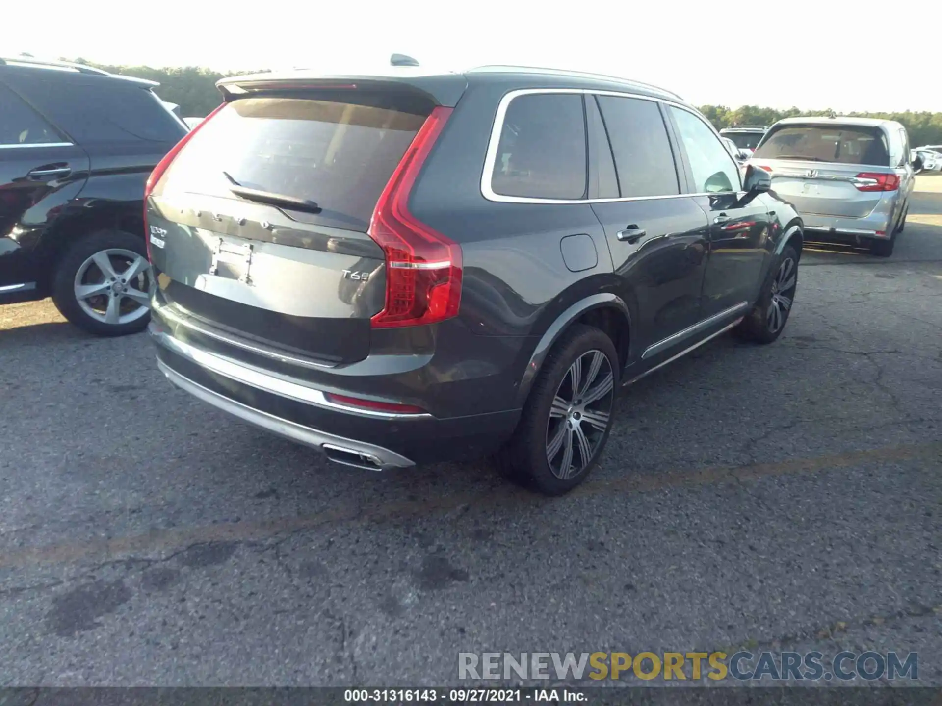 4 Photograph of a damaged car YV4A22PLXM1693618 VOLVO XC90 2021