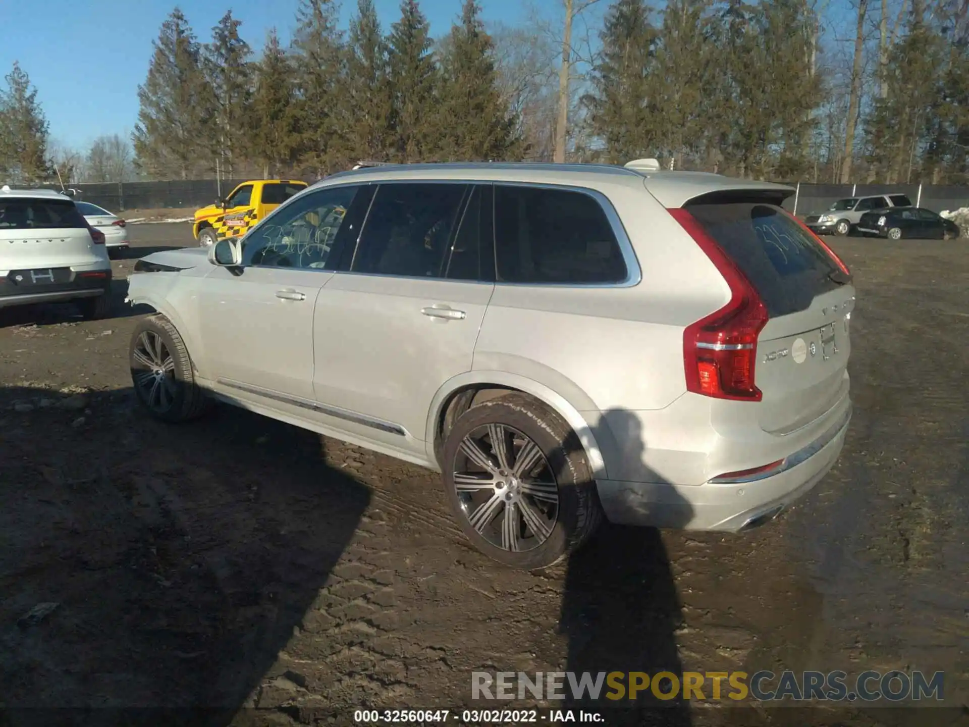 3 Фотография поврежденного автомобиля YV4A22PLXM1767961 VOLVO XC90 2021