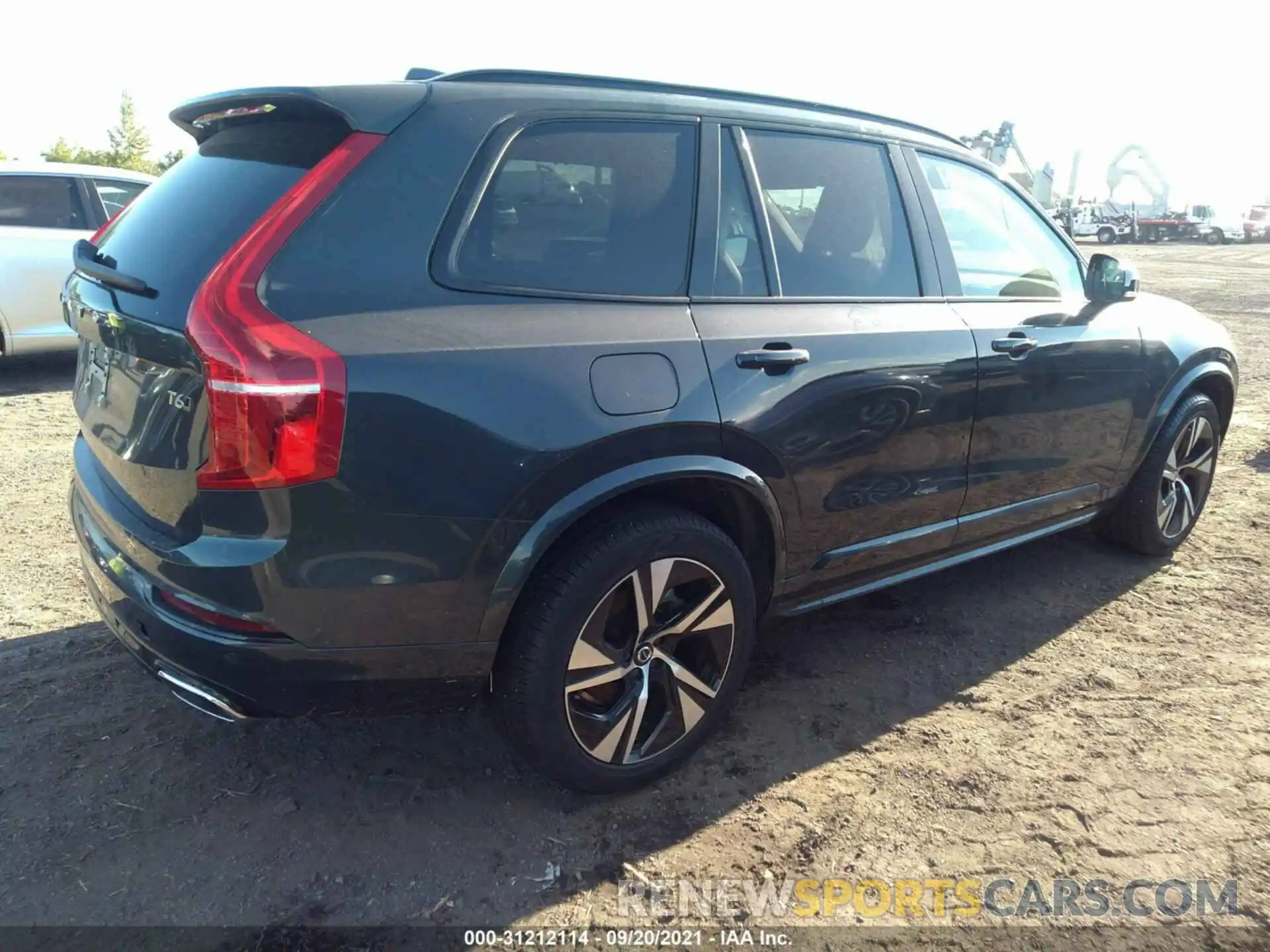 4 Photograph of a damaged car YV4A22PMXM1707381 VOLVO XC90 2021