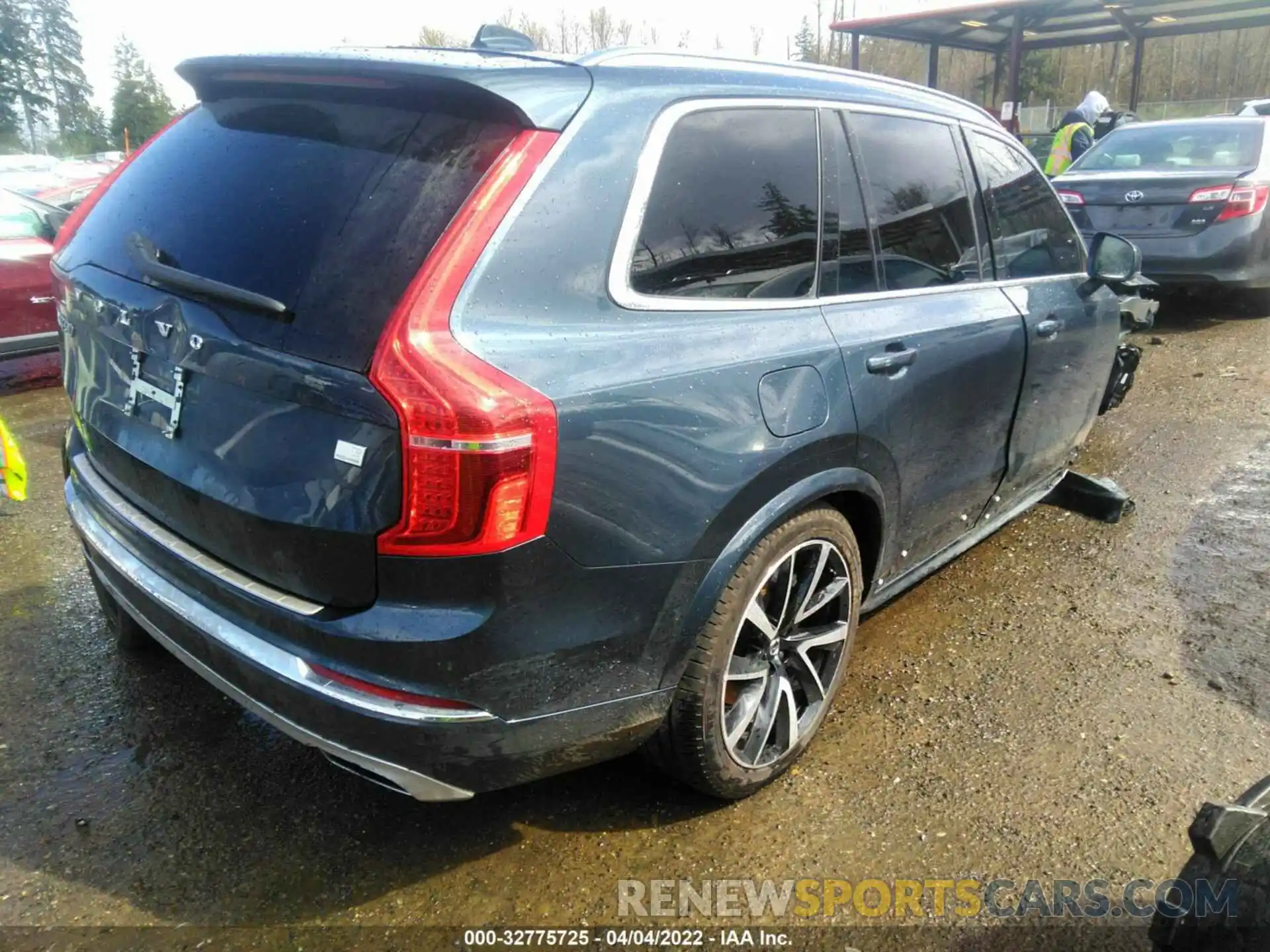 4 Photograph of a damaged car YV4BR00K7M1760830 VOLVO XC90 2021