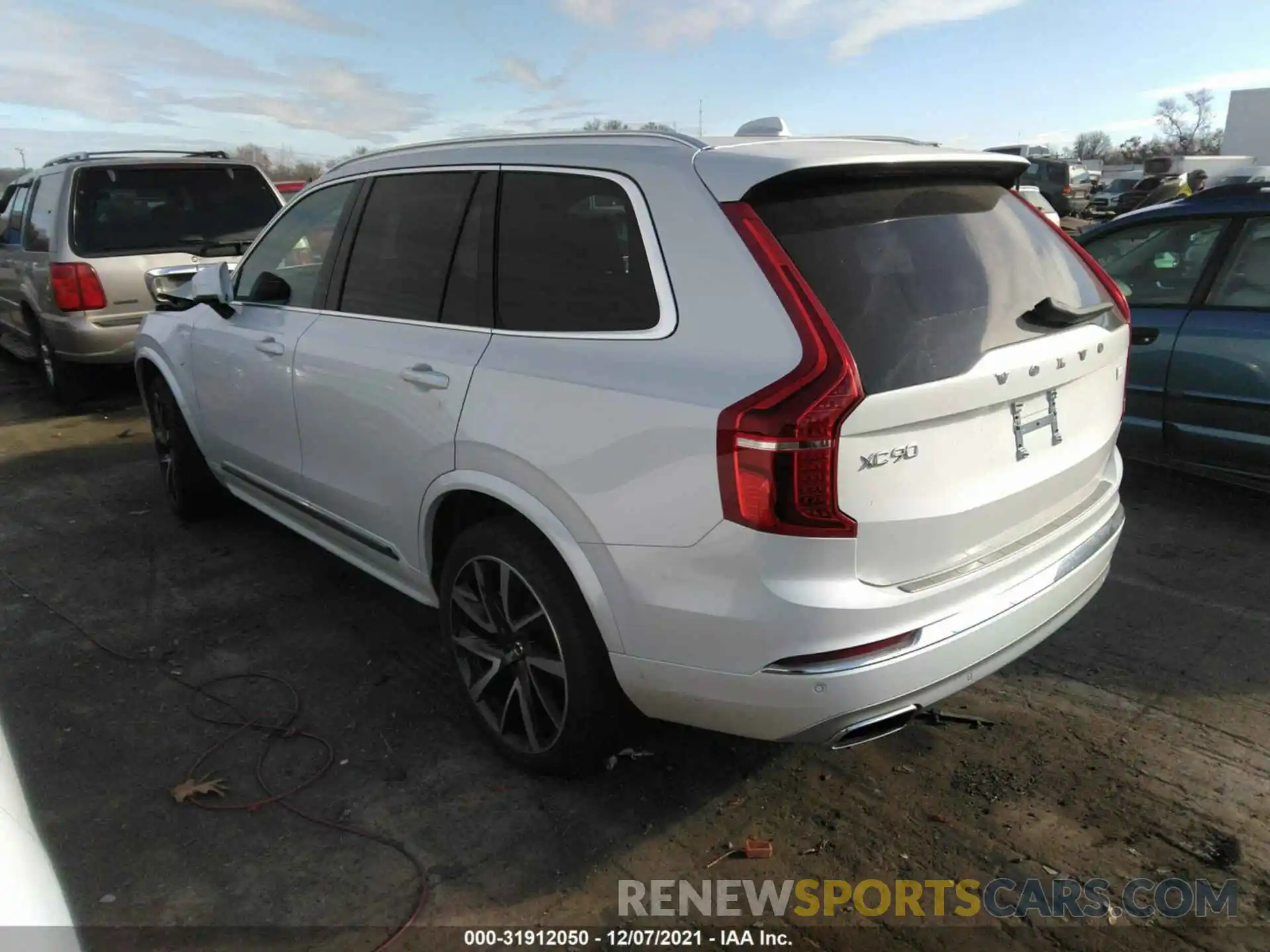 3 Photograph of a damaged car YV4BR0CK1M1737474 VOLVO XC90 2021