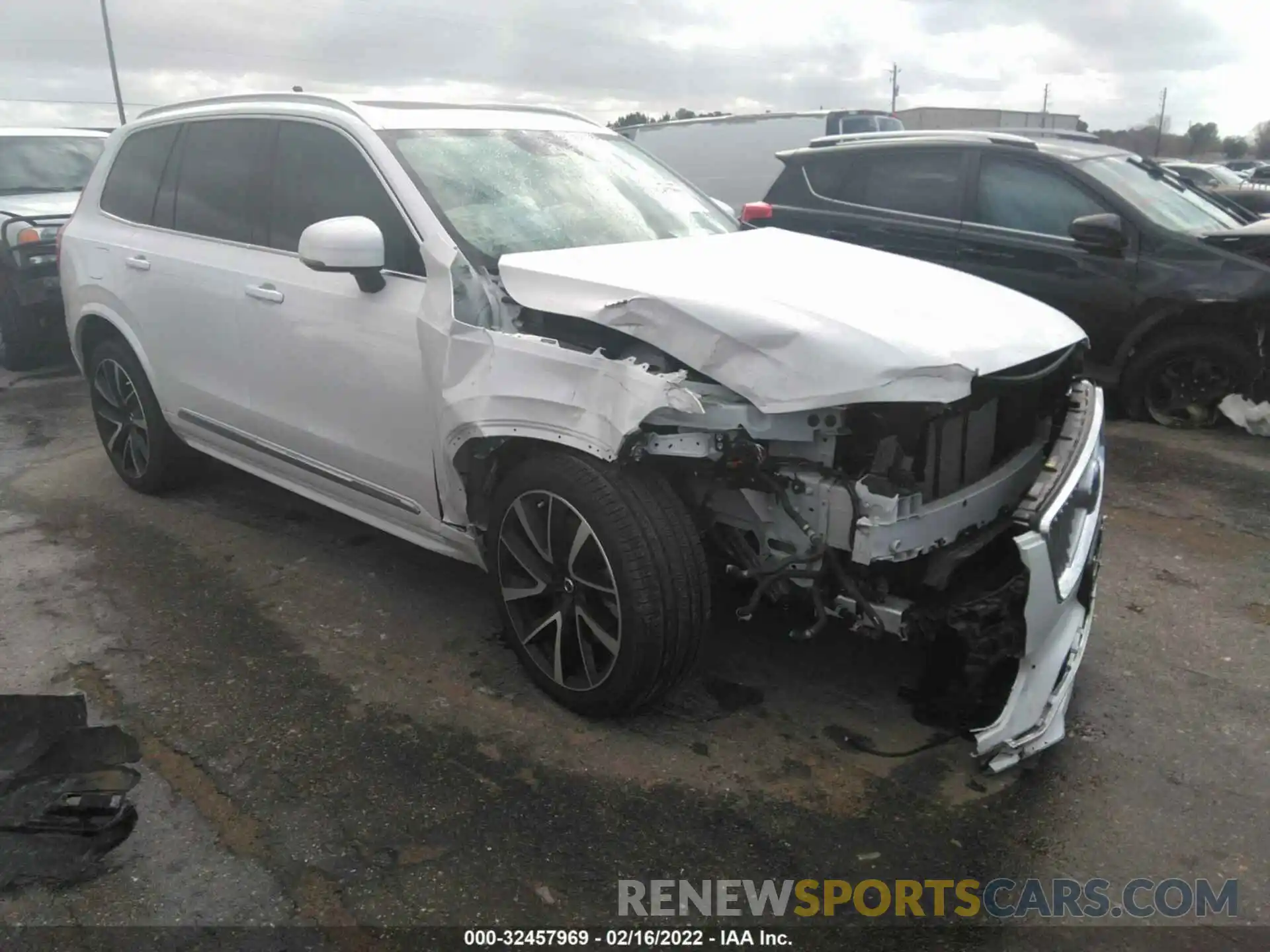 1 Photograph of a damaged car YV4BR0CK8M1676303 VOLVO XC90 2021