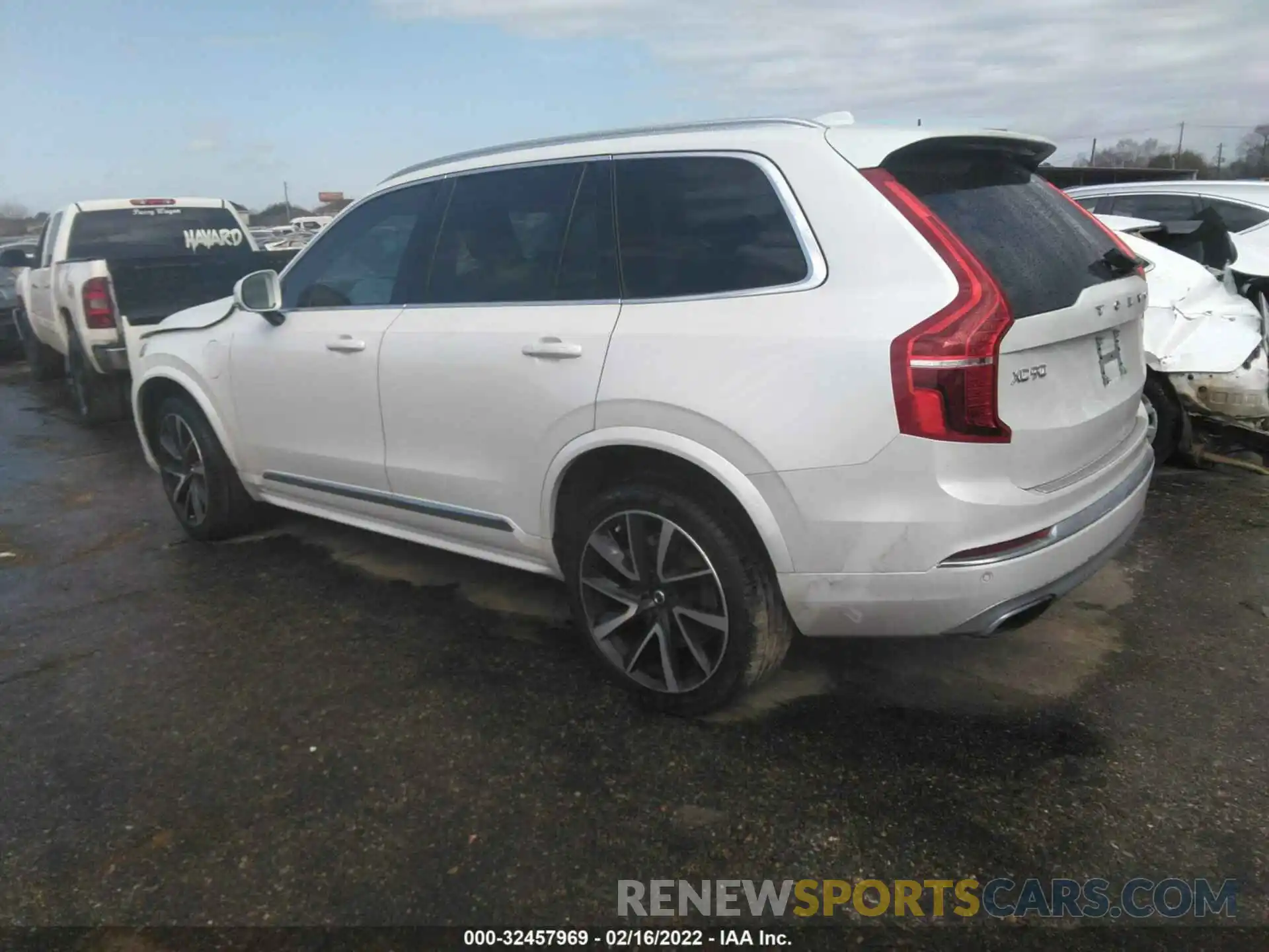 3 Фотография поврежденного автомобиля YV4BR0CK8M1676303 VOLVO XC90 2021