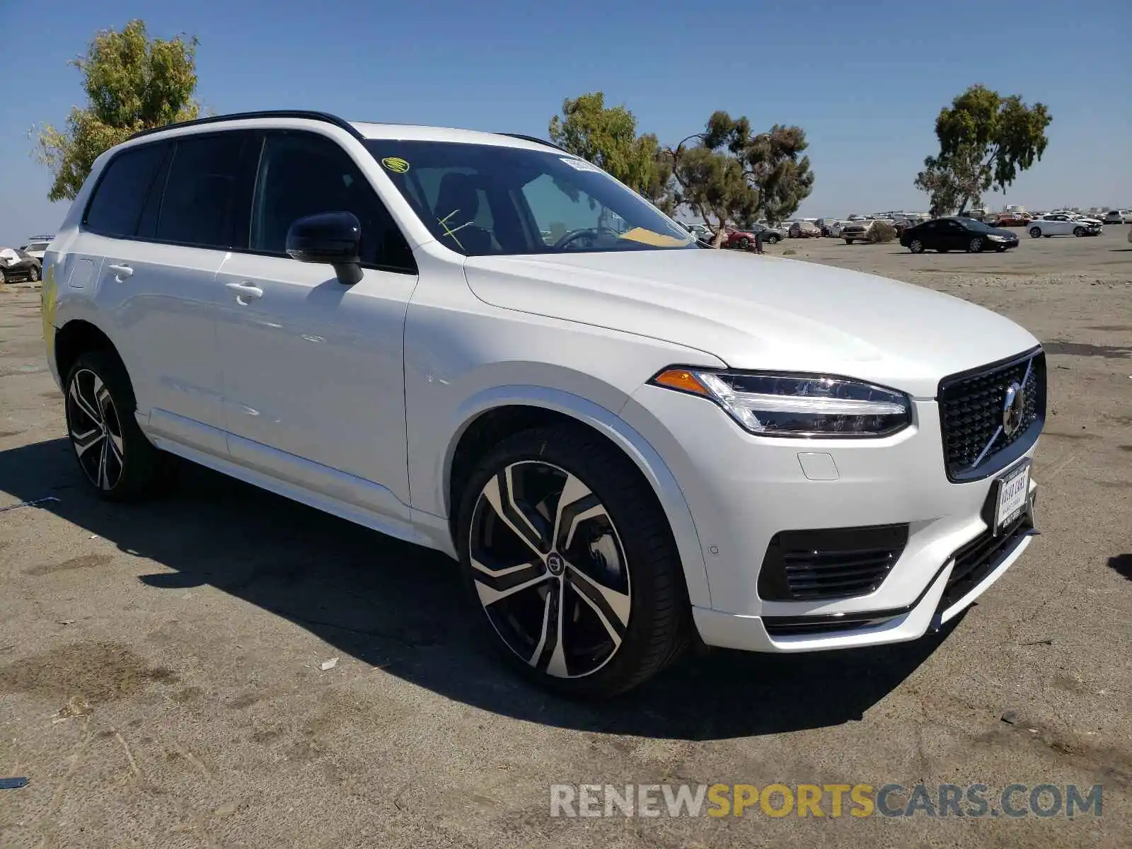 1 Photograph of a damaged car YV4BR0CM0M1738293 VOLVO XC90 2021