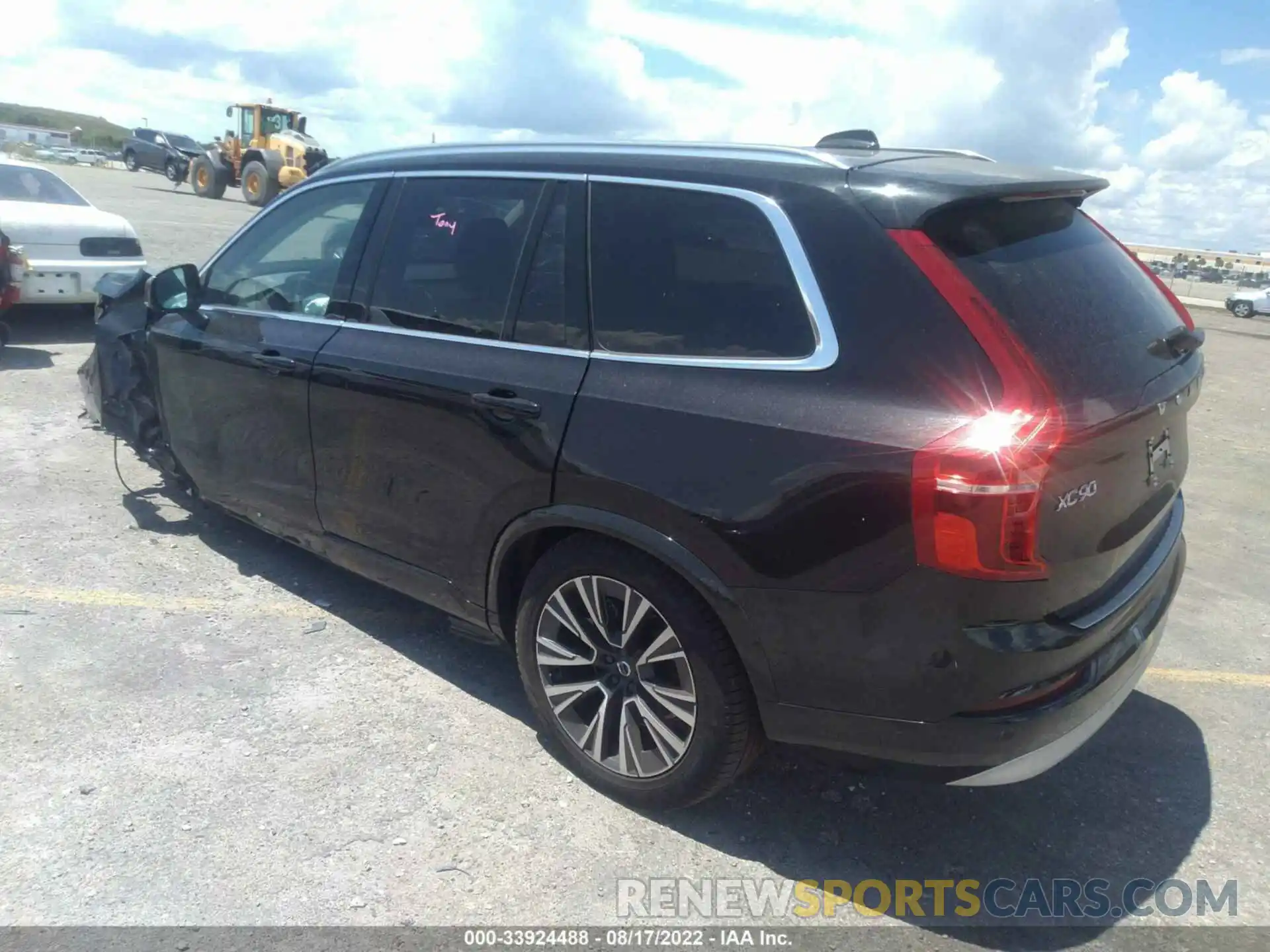 3 Photograph of a damaged car YV4102CK4N1834915 VOLVO XC90 2022