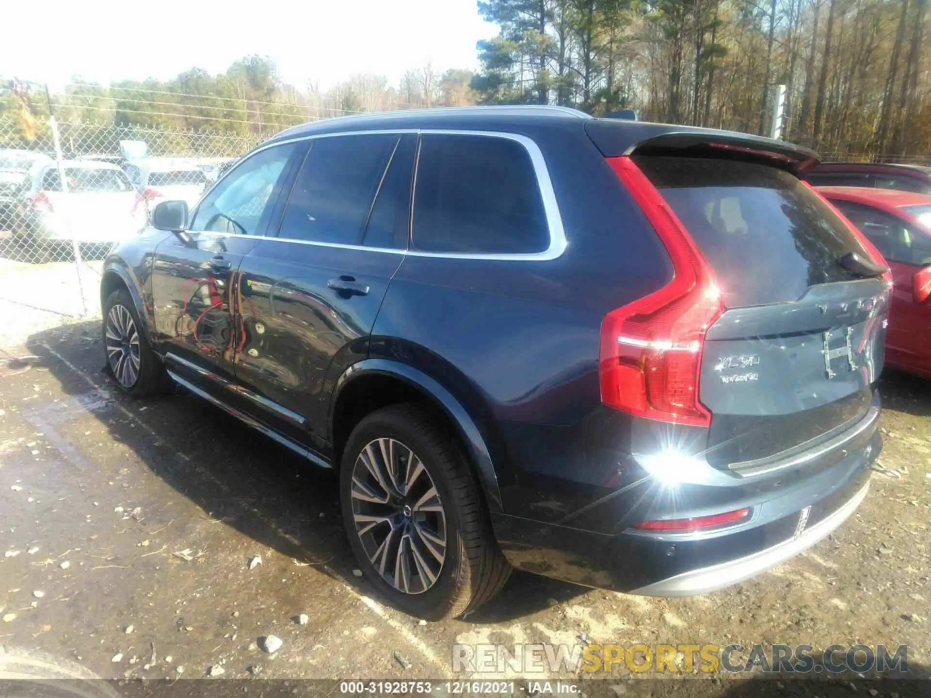 3 Photograph of a damaged car YV4102CK9N1790667 VOLVO XC90 2022