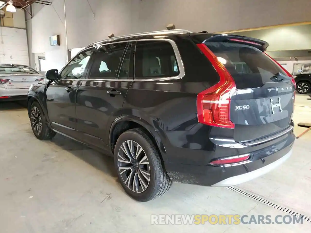 2 Photograph of a damaged car YV4A221K9N1780041 VOLVO XC90 2022