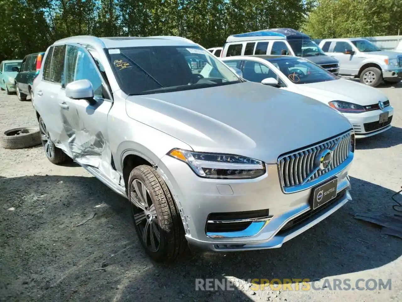 1 Photograph of a damaged car YV4A221L1N1807404 VOLVO XC90 2022