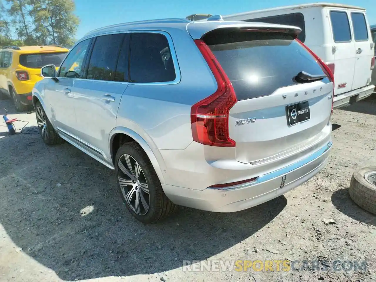 3 Фотография поврежденного автомобиля YV4A221L1N1807404 VOLVO XC90 2022