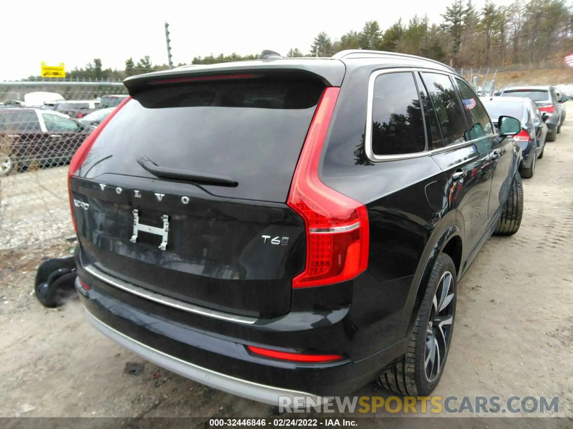 4 Photograph of a damaged car YV4A22PK3N1803319 VOLVO XC90 2022