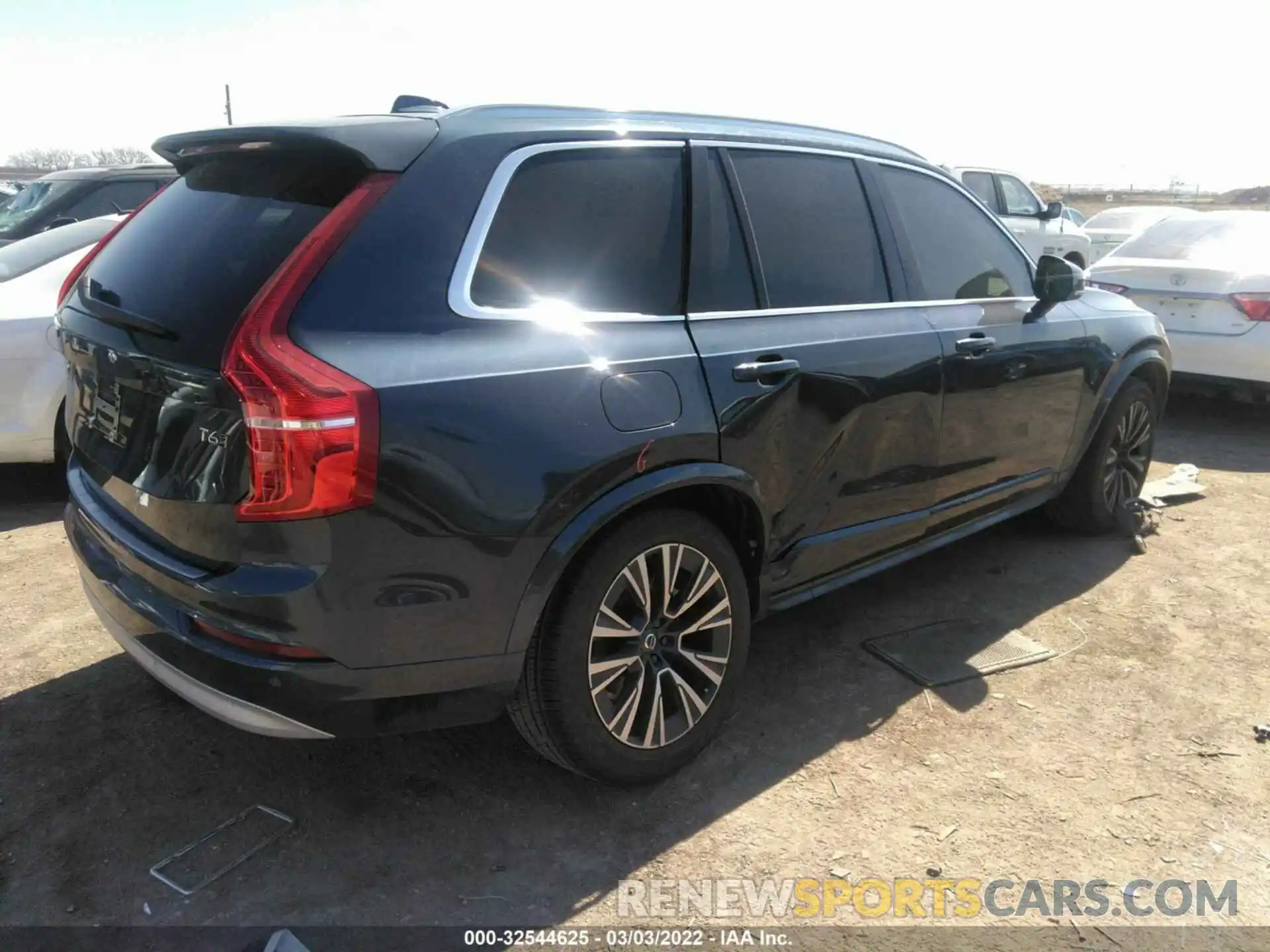 4 Фотография поврежденного автомобиля YV4A22PK9N1784047 VOLVO XC90 2022