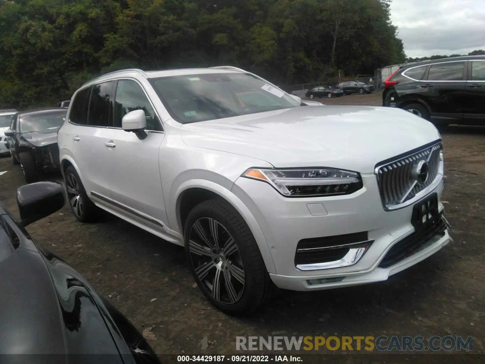 1 Photograph of a damaged car YV4A22PL5N1787522 VOLVO XC90 2022