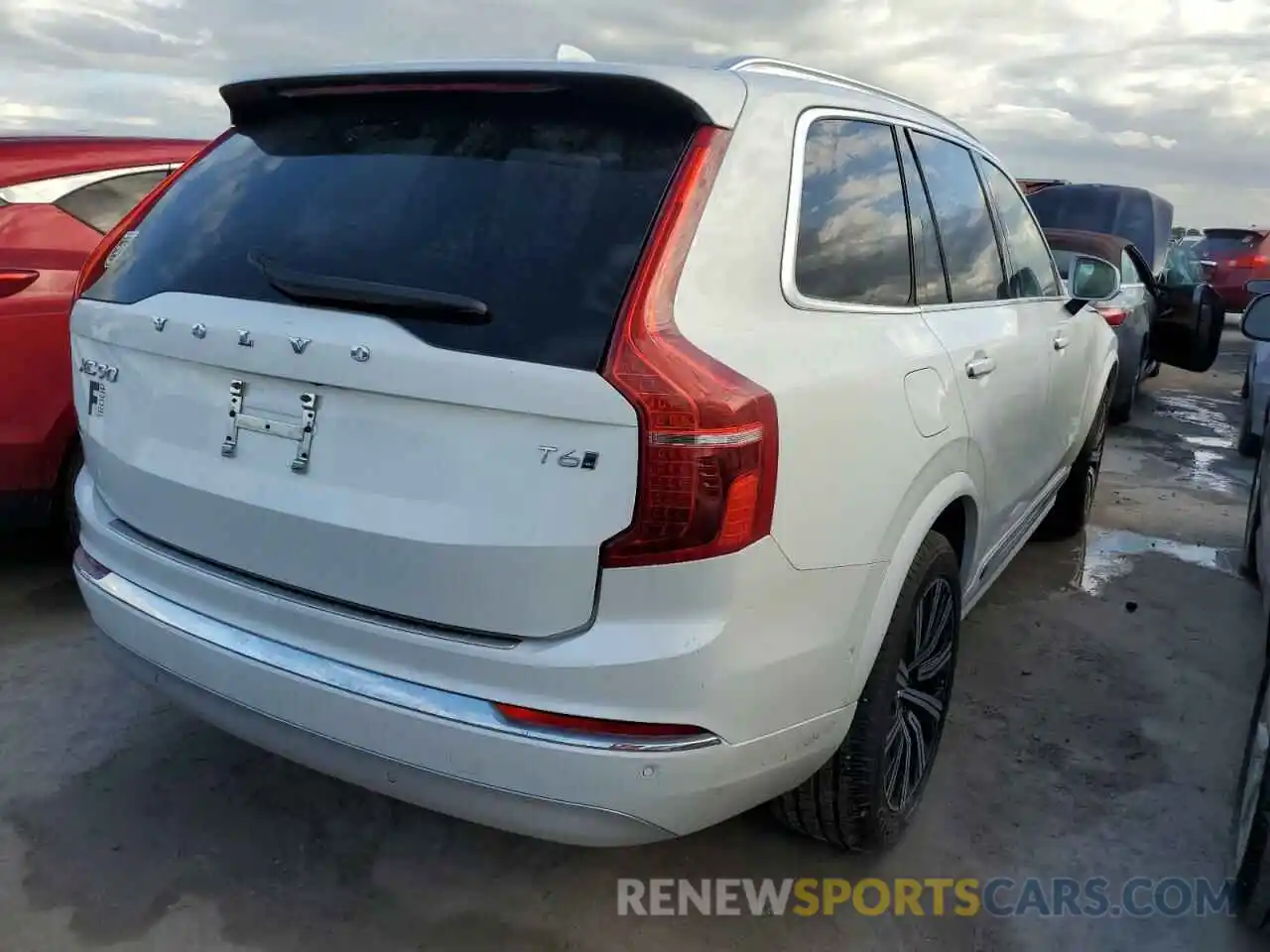 4 Photograph of a damaged car YV4A22PL6N1839708 VOLVO XC90 2022