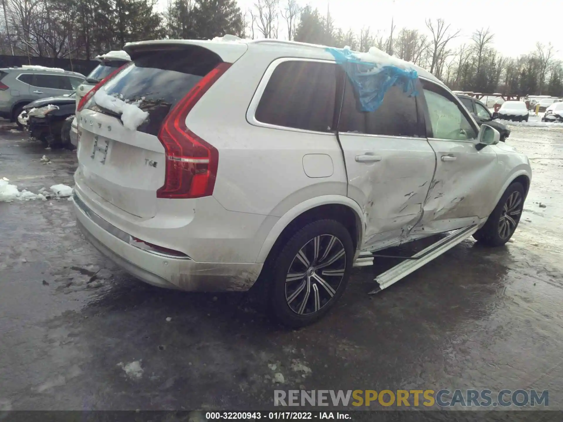 4 Photograph of a damaged car YV4A22PLXN1776435 VOLVO XC90 2022