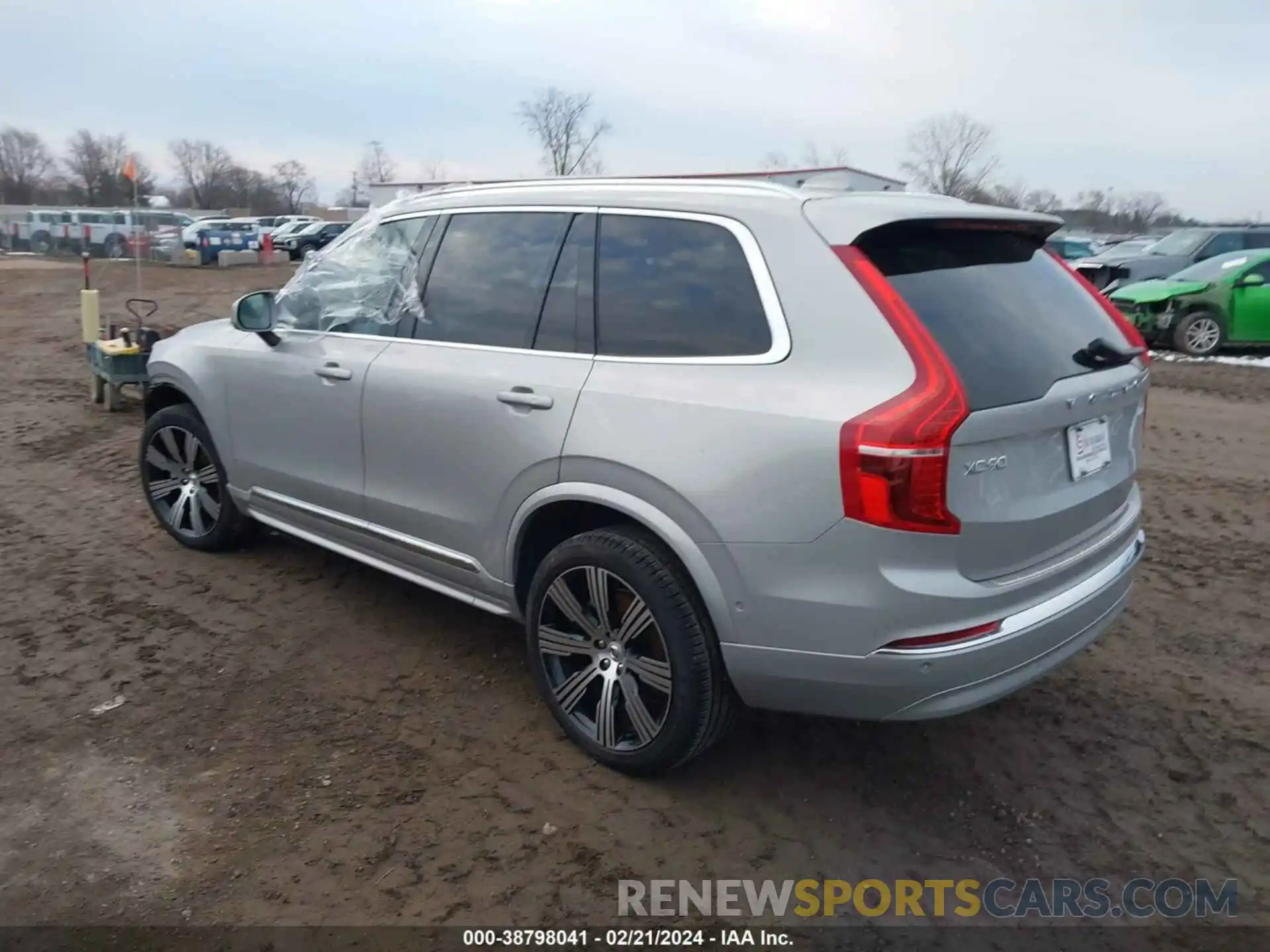 3 Photograph of a damaged car YV4062PA0P1937747 VOLVO XC90 2023