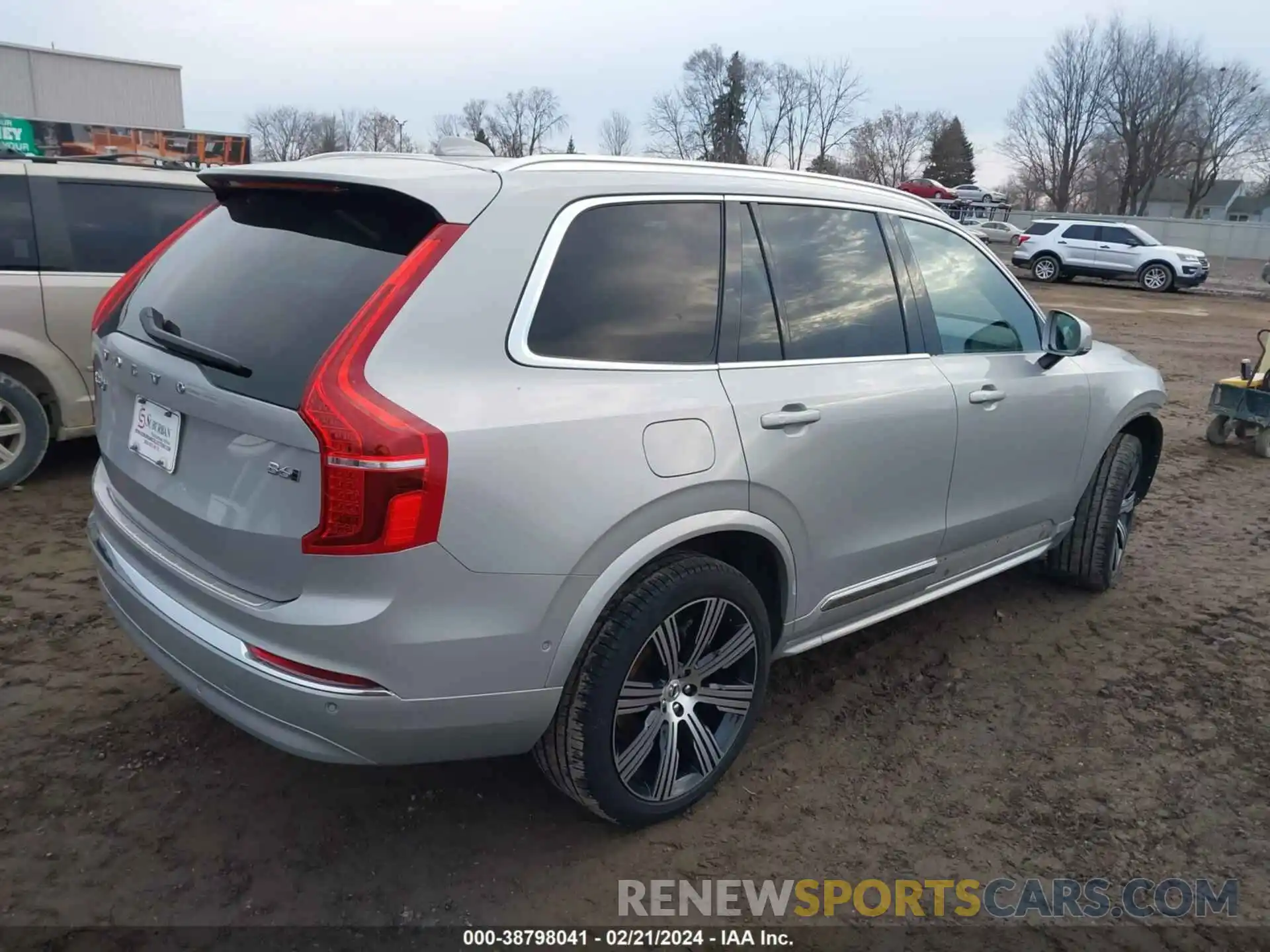 4 Photograph of a damaged car YV4062PA0P1937747 VOLVO XC90 2023