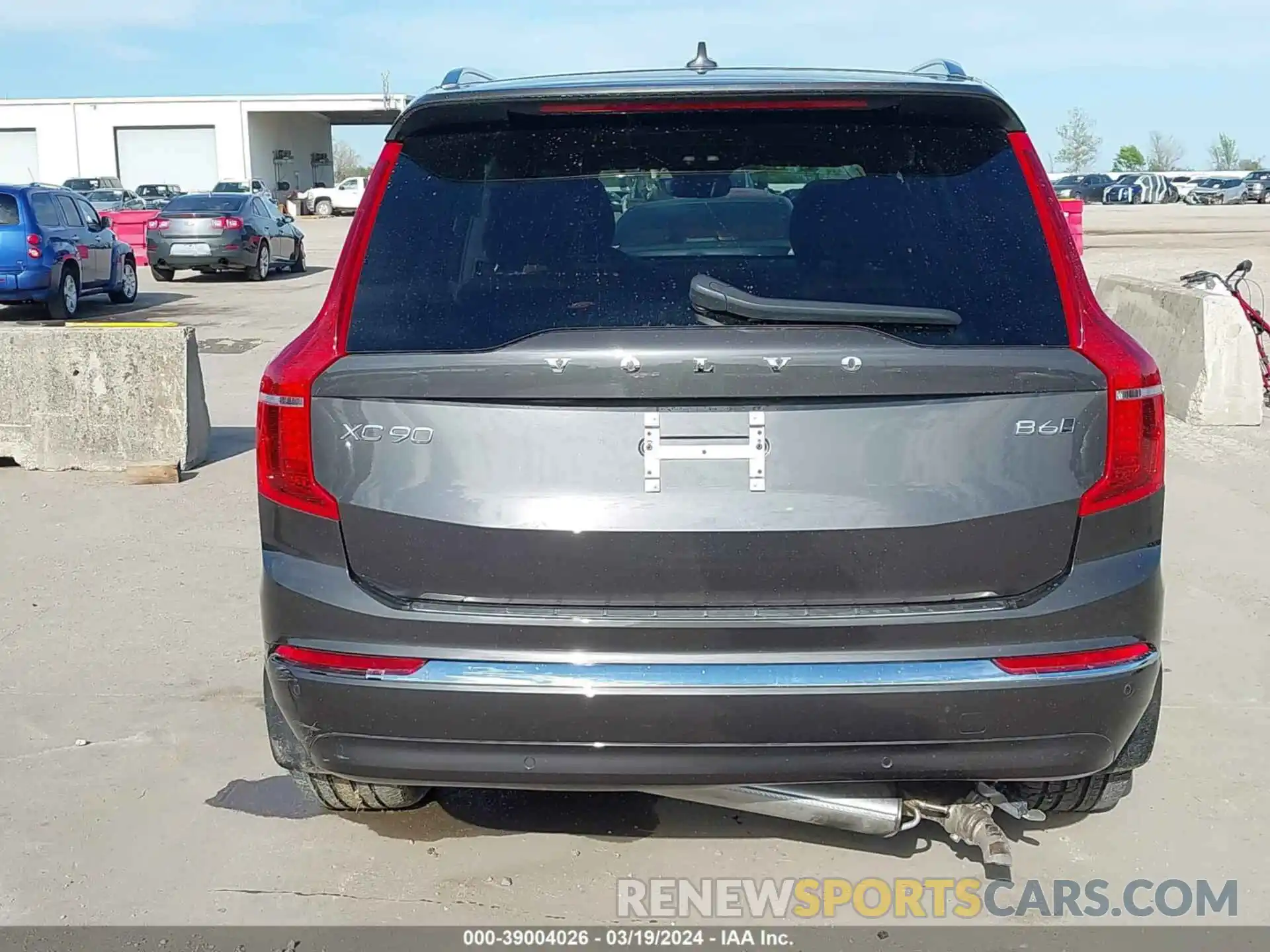 16 Photograph of a damaged car YV4062PA7P1988100 VOLVO XC90 2023